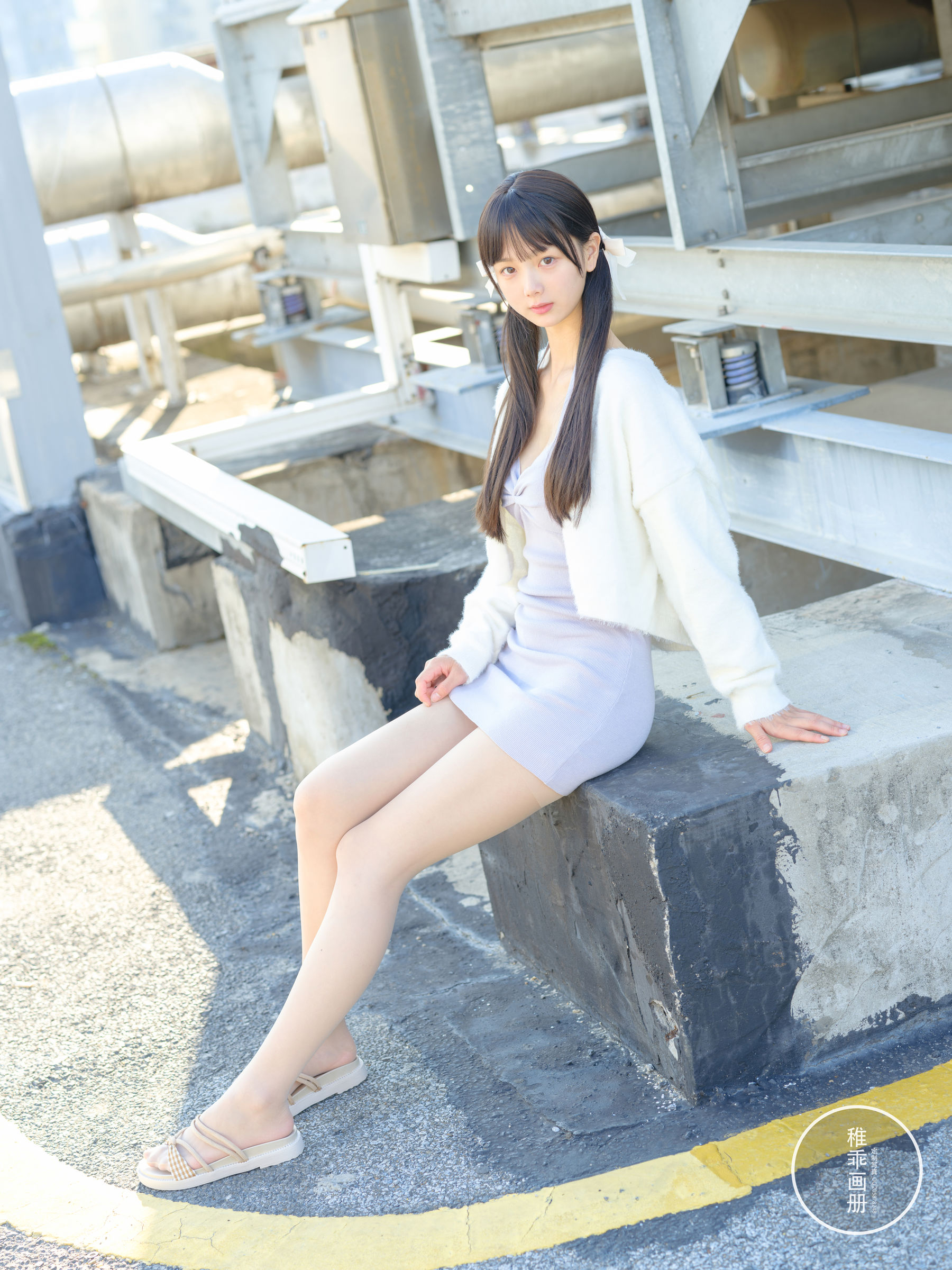 [福利COS] 柴系小乖(稚乖画册) - 夜夜 天台停车场肉丝 Lolita第6张