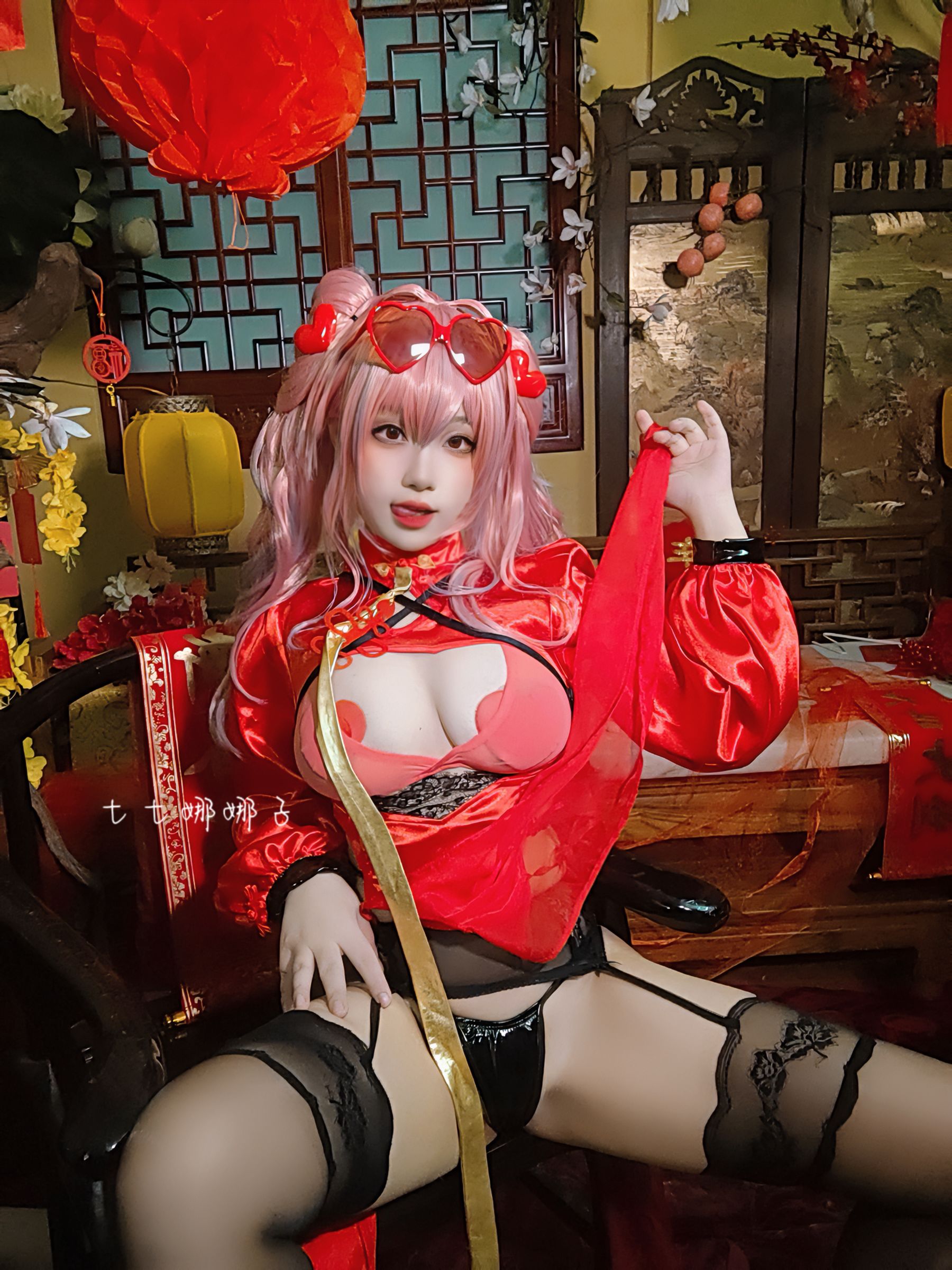 [福利COS] 七七娜娜子 - 布莱默顿新春旗袍第25张