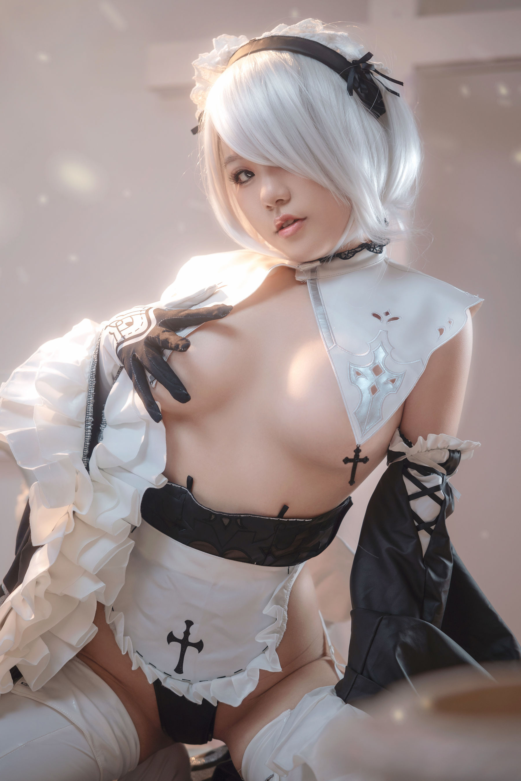 [福利COS] 七七娜娜子 - 2B女仆第2张