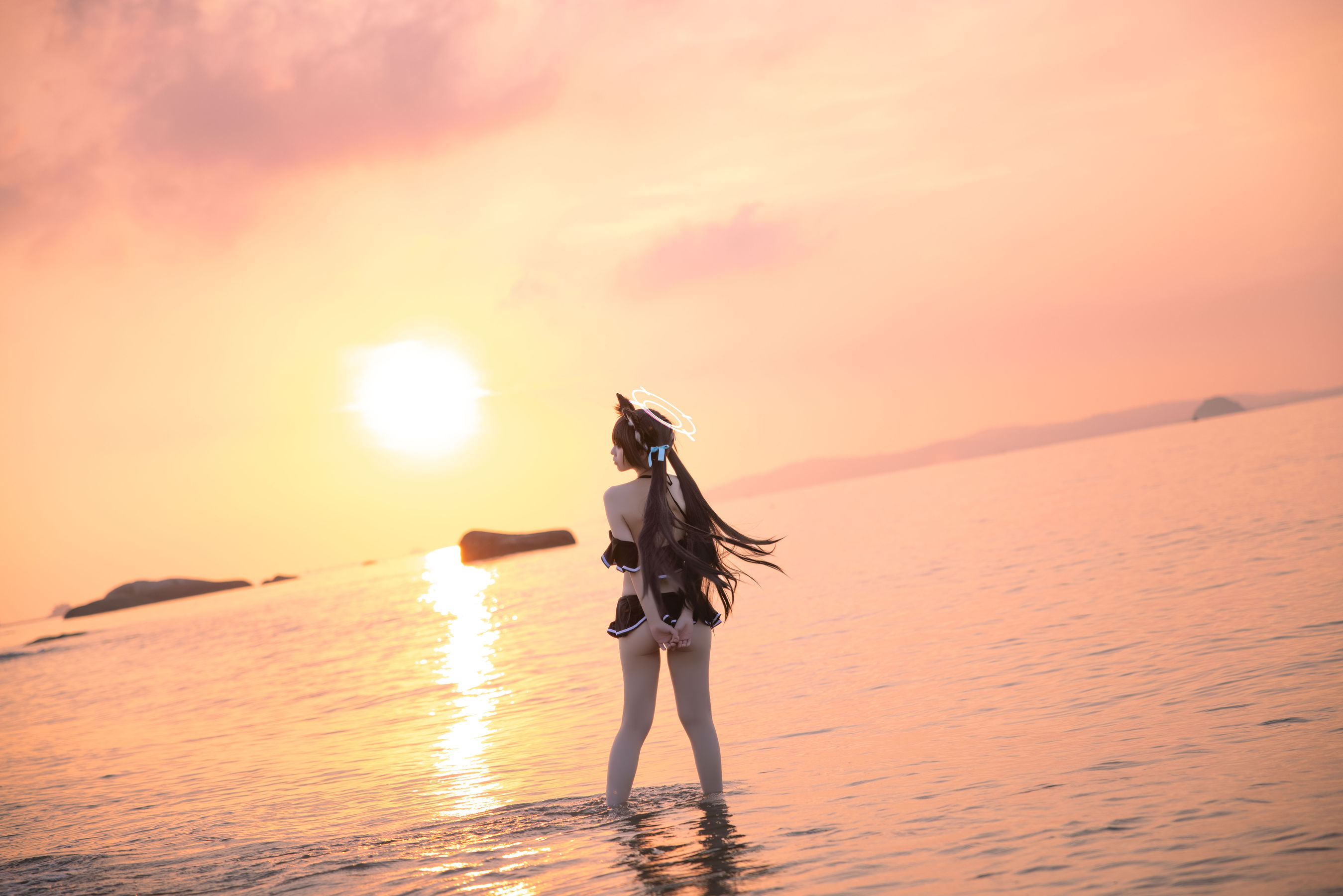 [福利COS] 动漫博主G44不会受伤 - 碧蓝档案 黑見芹香 海边泳装第5张