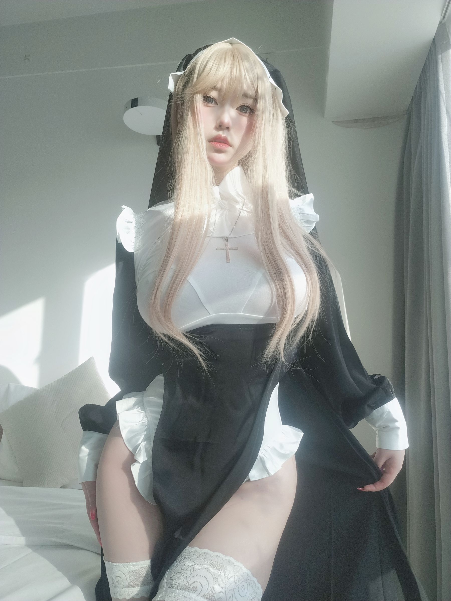 [福利COS] 女主K - 修女第17张