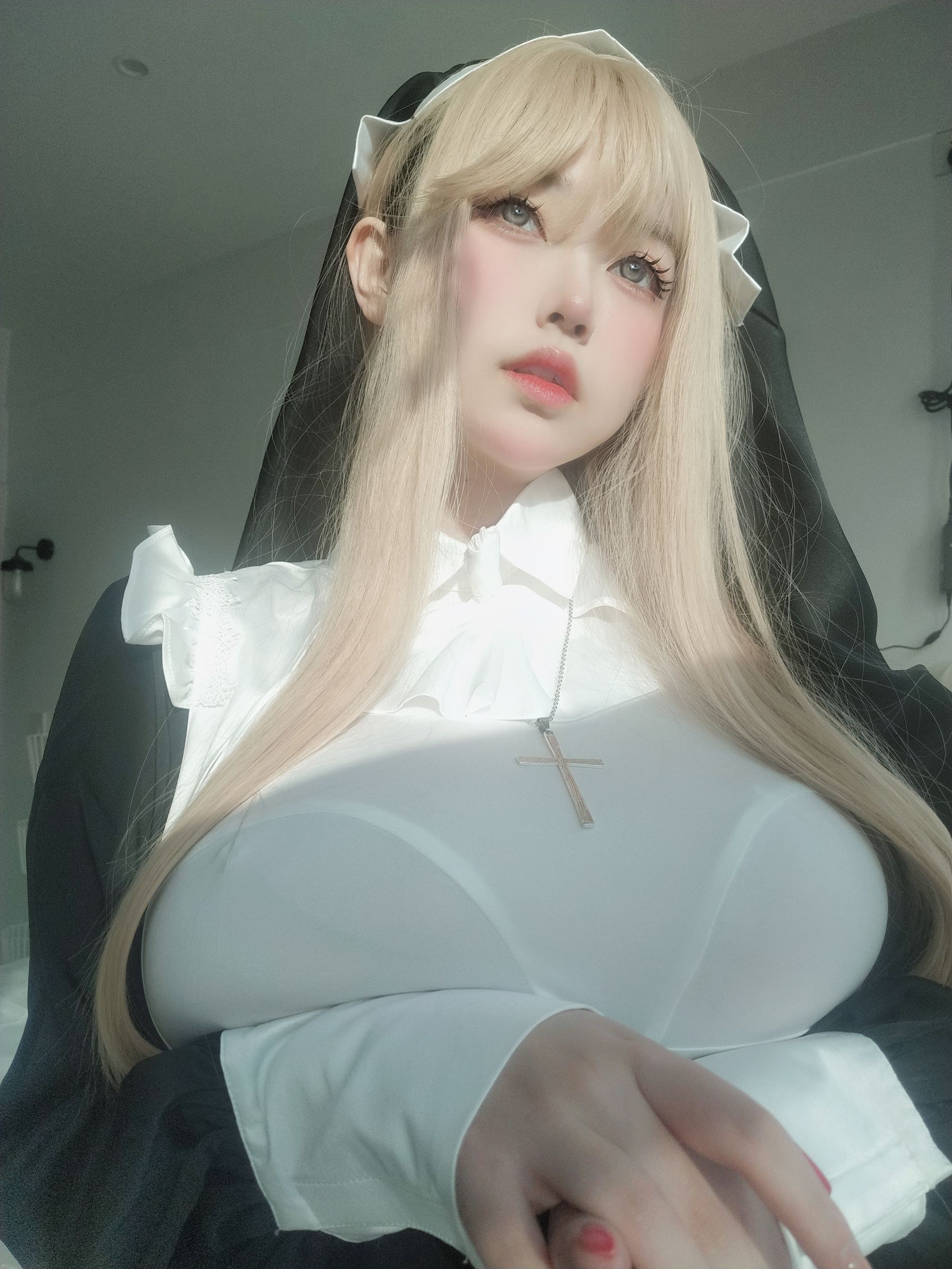 [福利COS] 女主K - 修女第9张