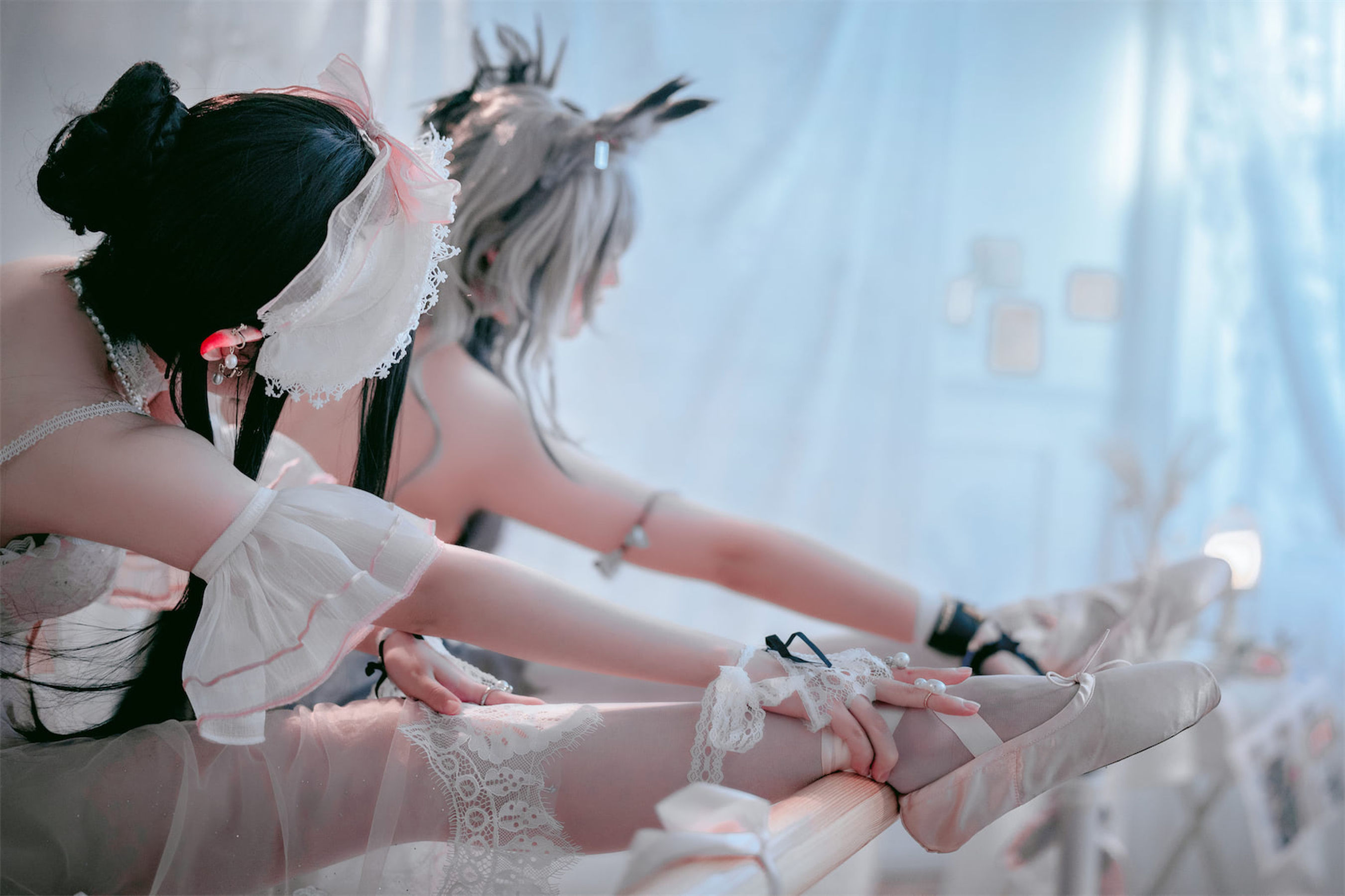 [福利COS] 可爱人气Coser面饼仙儿&amp;amp;半半子 - Arknights 黑x森蚺バレエ第18张