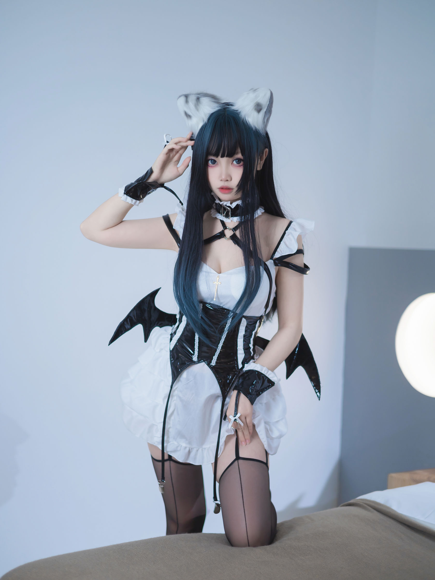 [福利COS] 洛桑w伊梓 - 猫耳小恶魔第2张