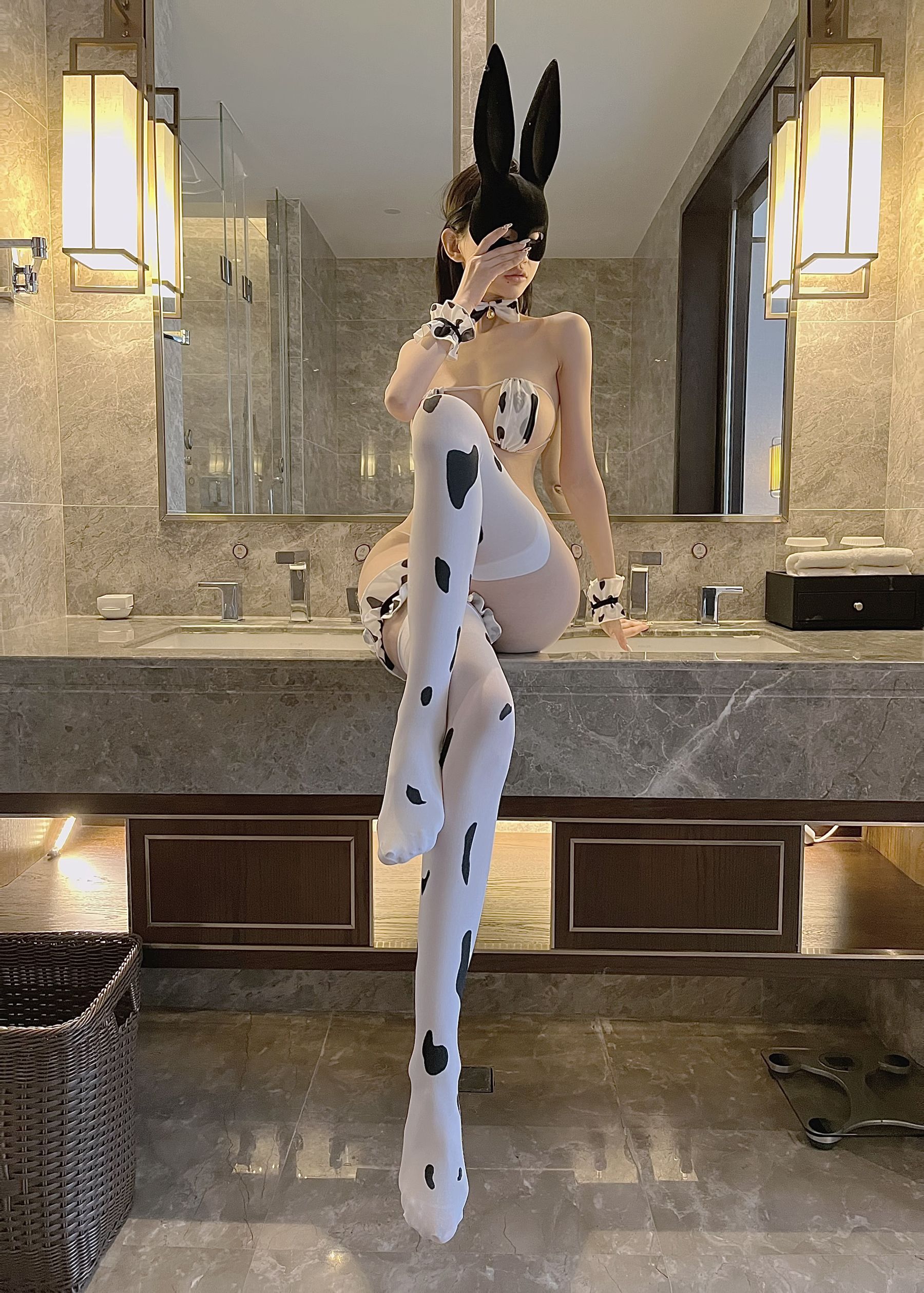 [福利COS] 脸红Dearie - 你的小奶牛第5张