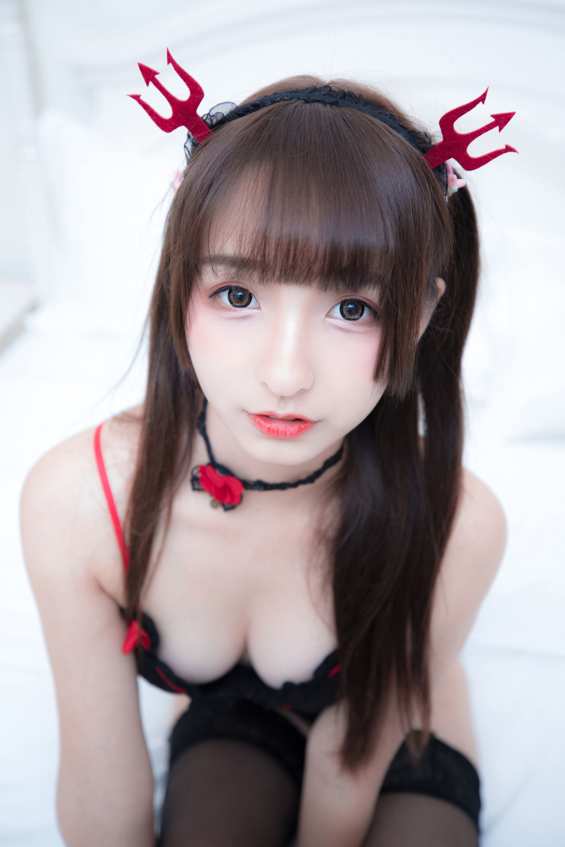 [福利COS] 萝莉神楽板真冬 之小恶魔第3张