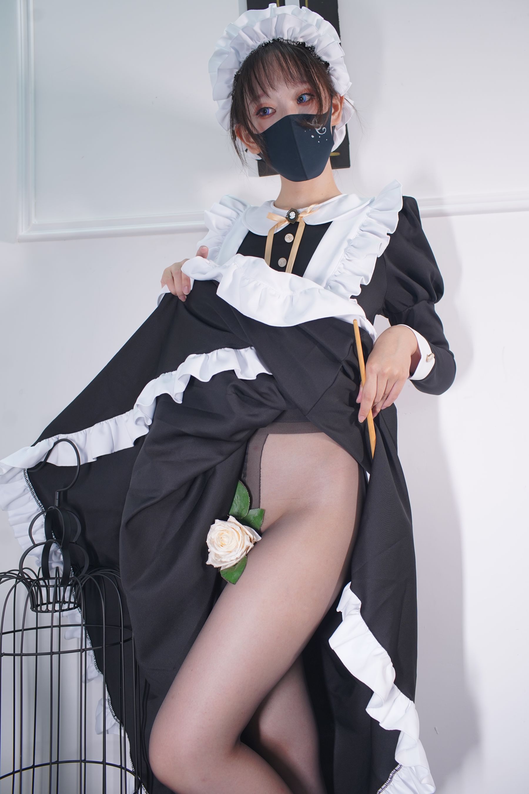 [福利COS] 茶籽ccz - 欧式女仆第18张