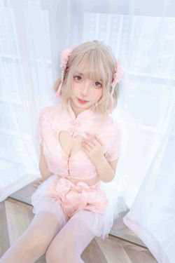 [网红COS] 萝莉神楽板真冬 中华娘