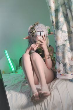 [福利COS] 洛桑w伊梓 - 小草神