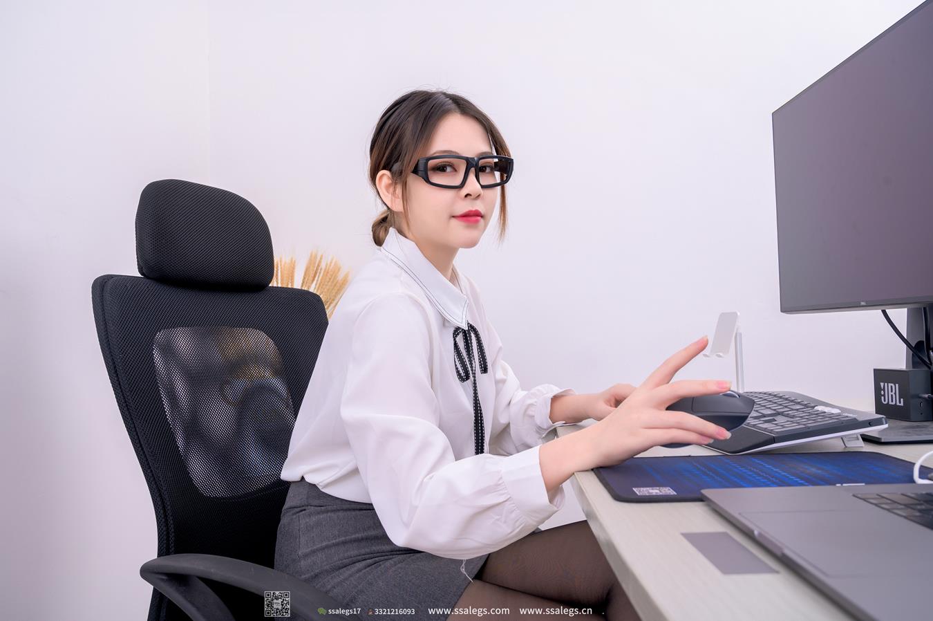 [SSA丝社]超清写真 NO.463 春晓 女同事的丝袜佑惑(上) (1) [84P]第6张