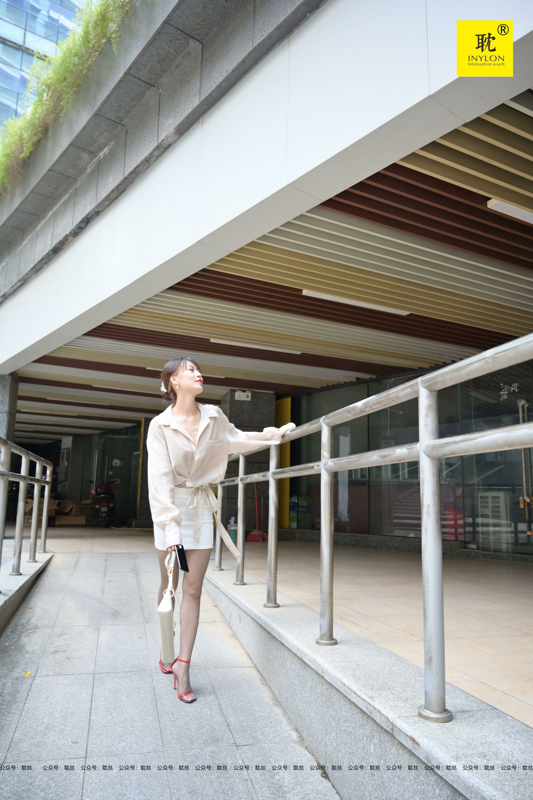 [IESS异思趣向]第N种幻想 一个人下班⑦ 丘主管 美腿丝足第1张