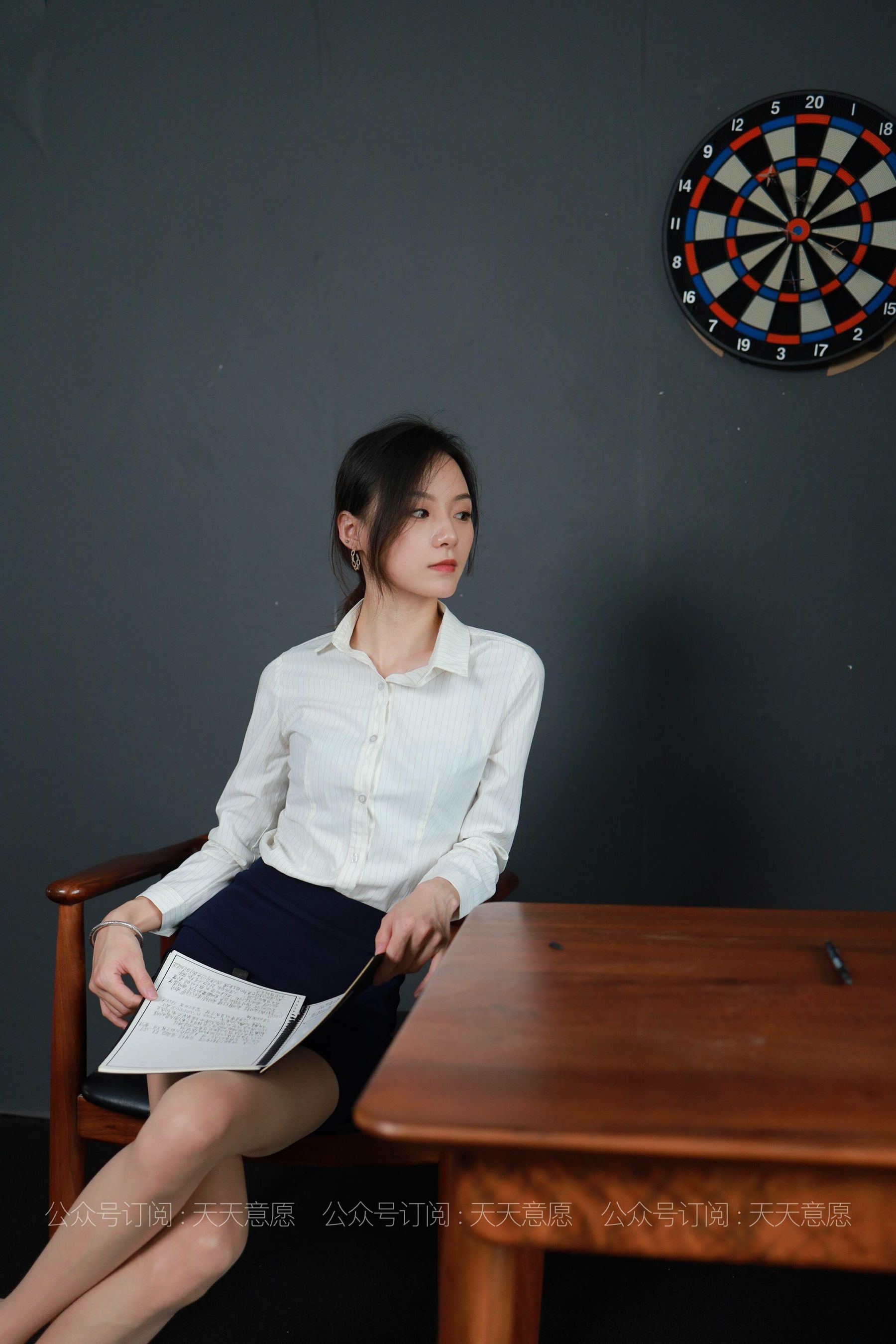 [IESS异思趣向]  模特：小六《火辣女秘书》第8张