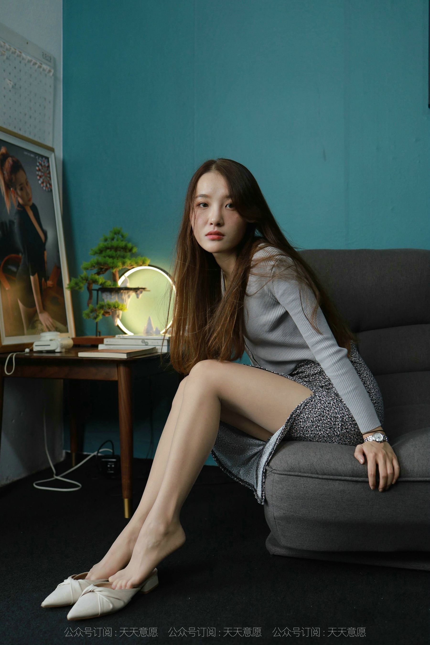 [IESS异思趣向]  模特：婉苹《温柔的碎花裙》第16张