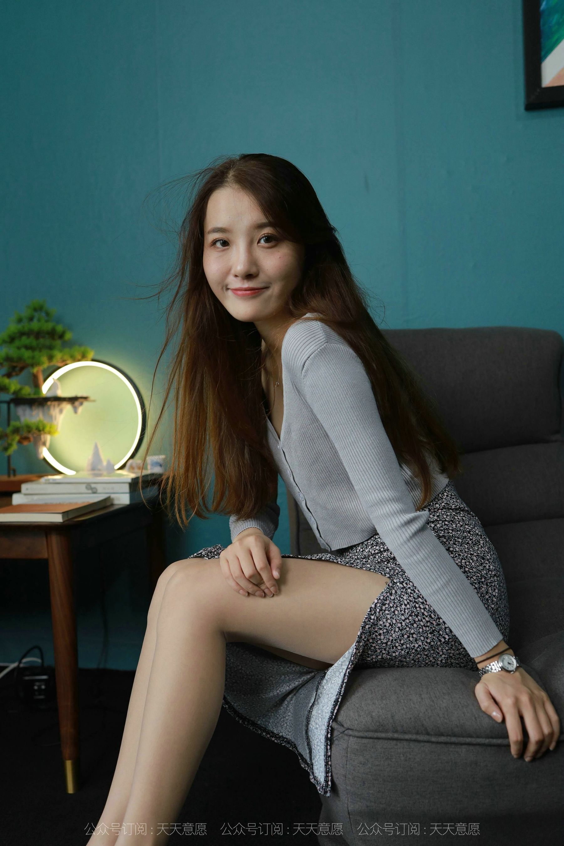 [IESS异思趣向]  模特：婉苹《温柔的碎花裙》第17张