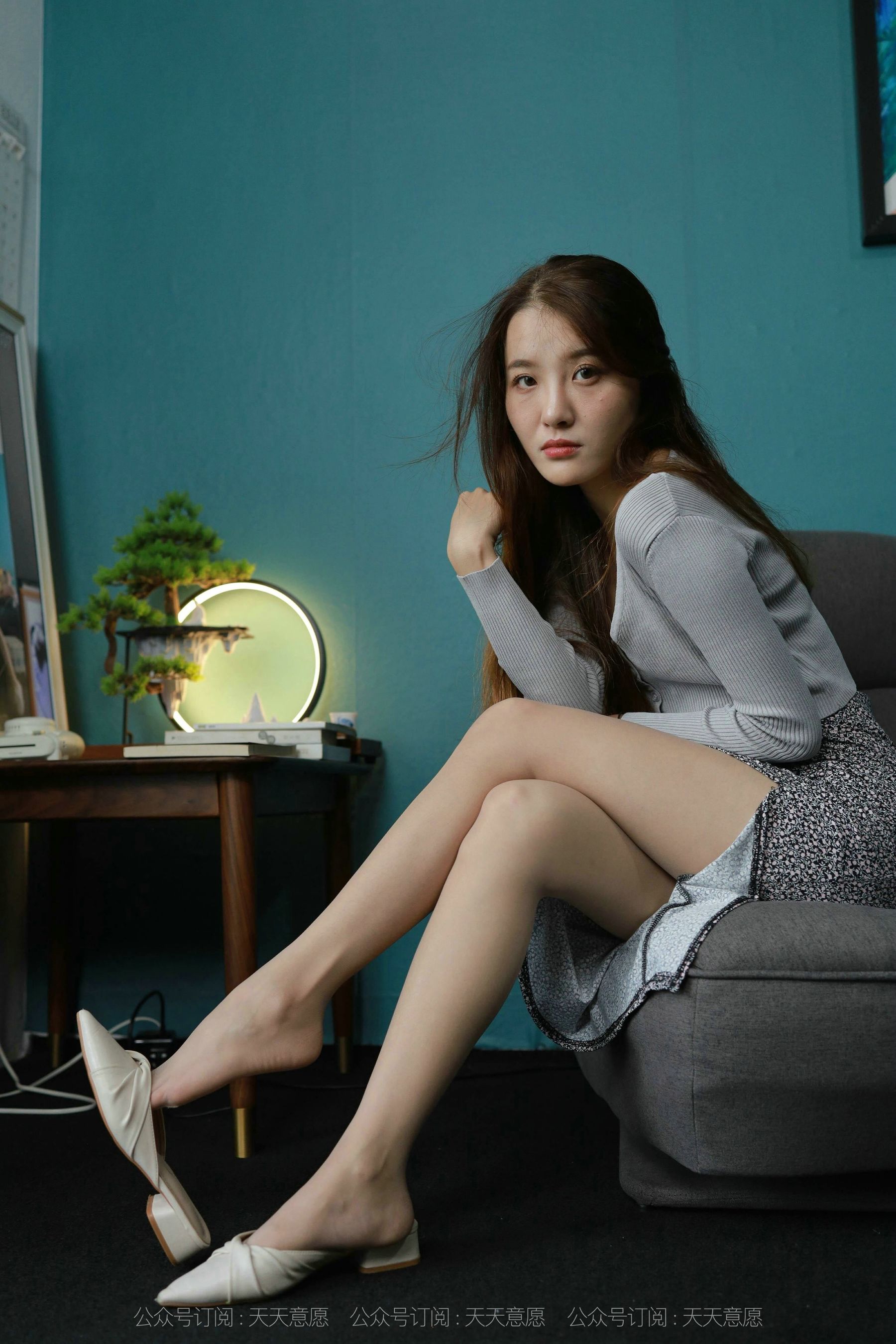 [IESS异思趣向]  模特：婉苹《温柔的碎花裙》第17张