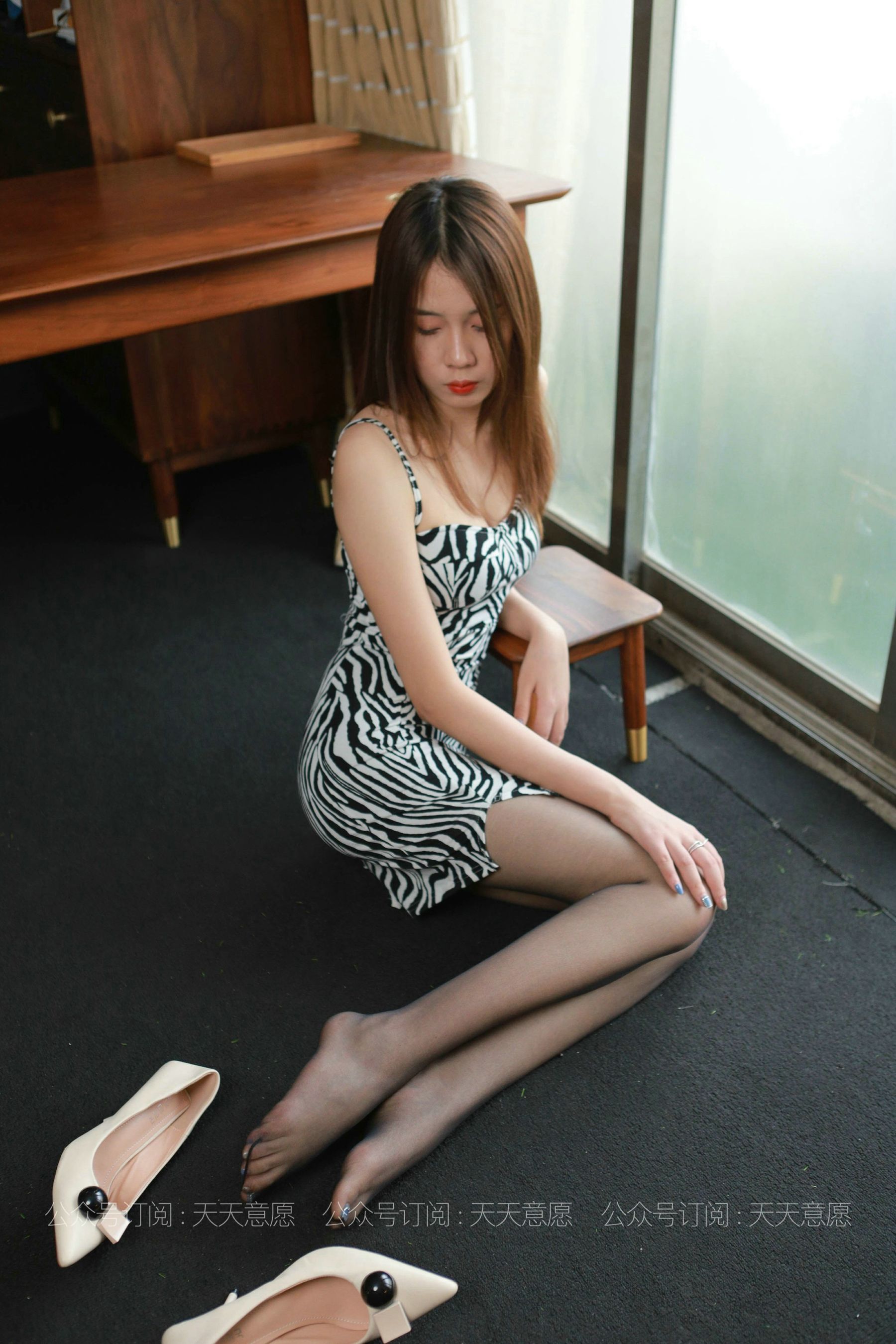 [IESS异思趣向]  模特：西瓜《微醺美女》第10张