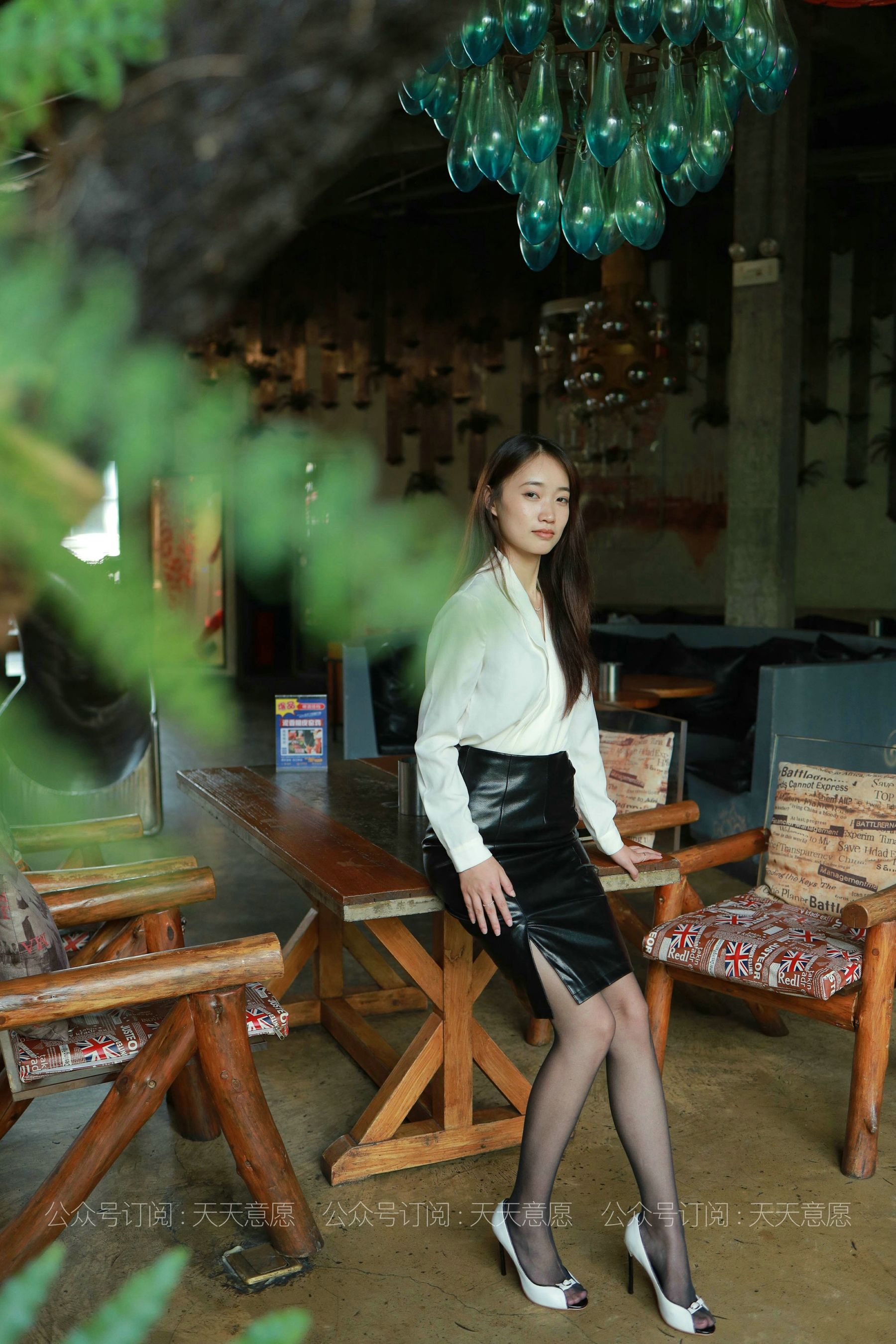 [IESS异思趣向]  模特：小高《OL黑玫瑰》第9张