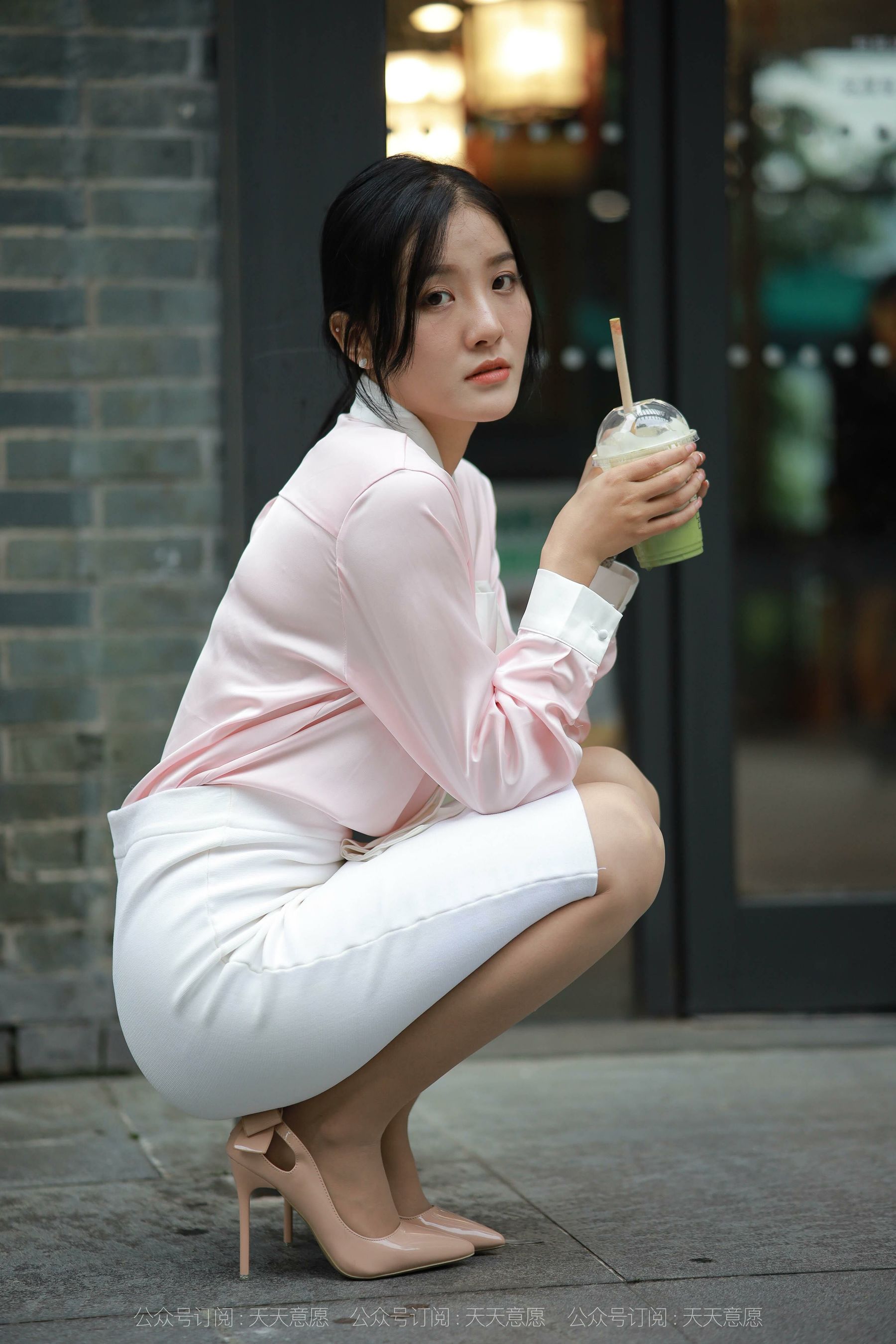 [异思趣向IESS] 模特 婉苹 《粉红色的回忆》第11张