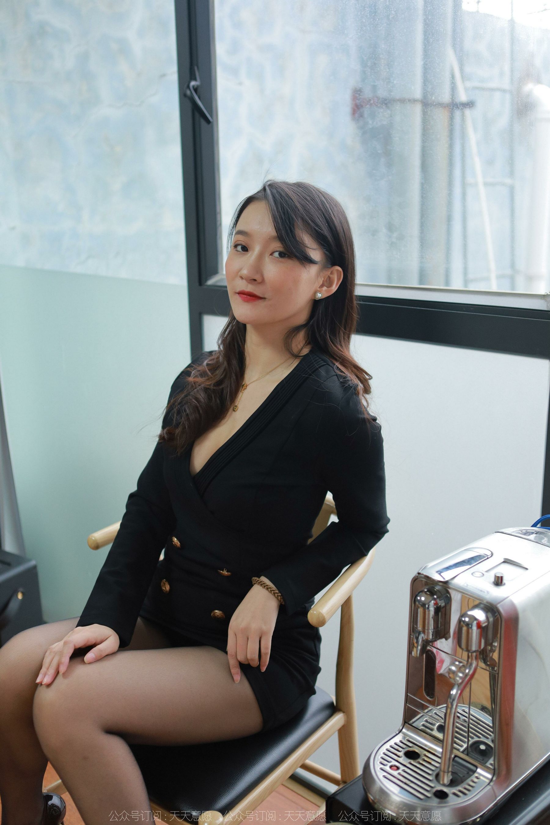 [异思趣向IESS] 模特：秋秋《烈焰高跟鞋》第6张