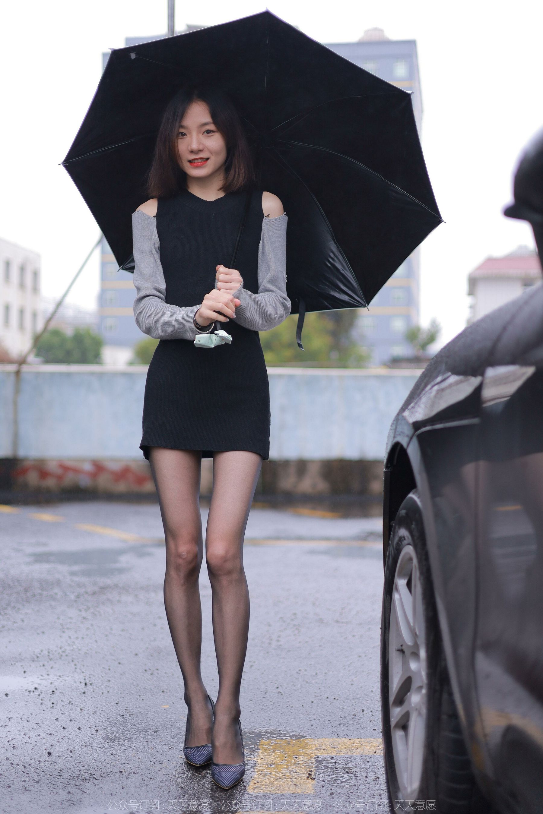 [异思趣向IESS] 模特：小六《雨中的嘿丝》第13张