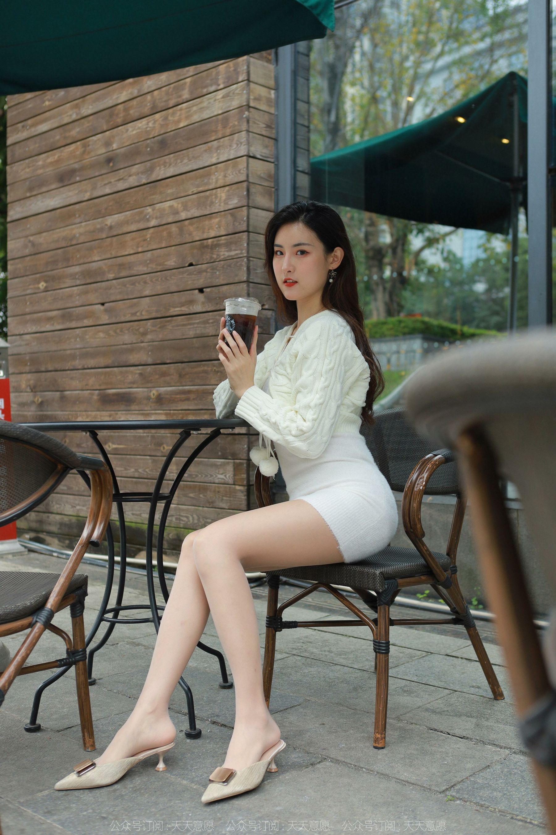 [异思趣向IESS] 模特：小宝 《白色包臀裙》第9张