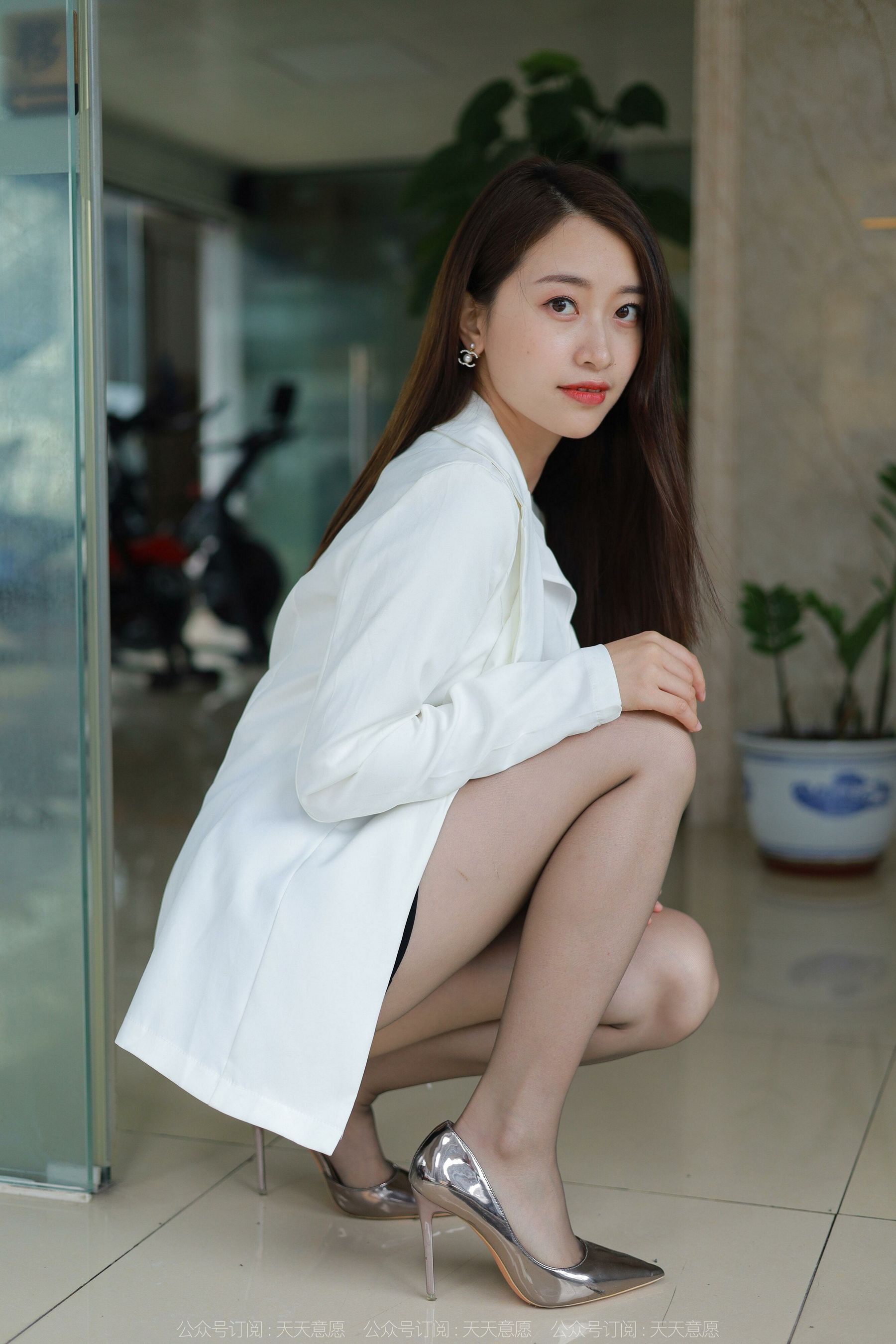 [IESS异思趣向] 小婕 冷艳嘿丝第2张