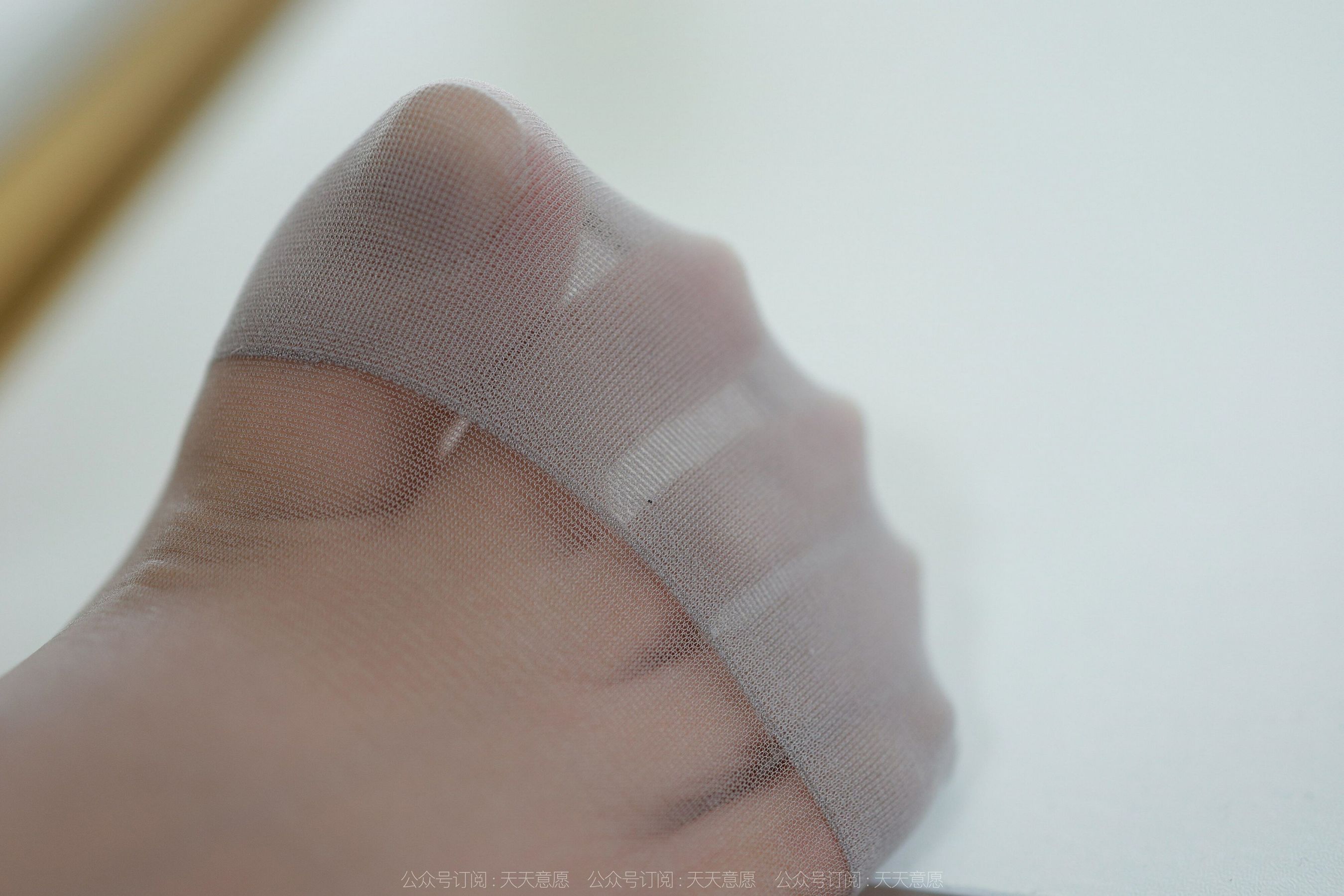[IESS异思趣向]  模特：婉萍 《灰丝凉鞋》第3张