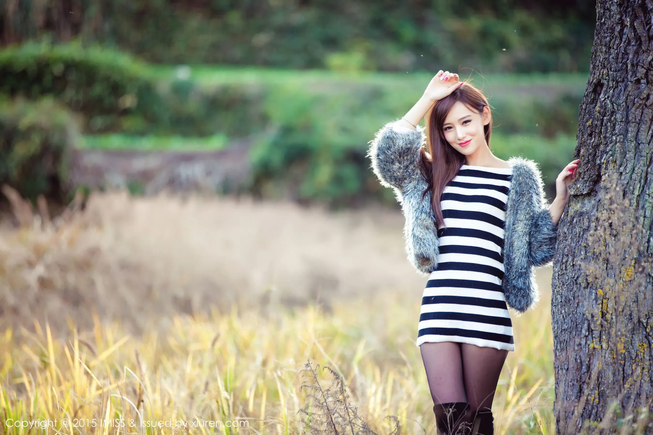  李玉洁Daisy《武汉大别山薄刀峰旅拍》 爱蜜社IMiss Vol.040第5张