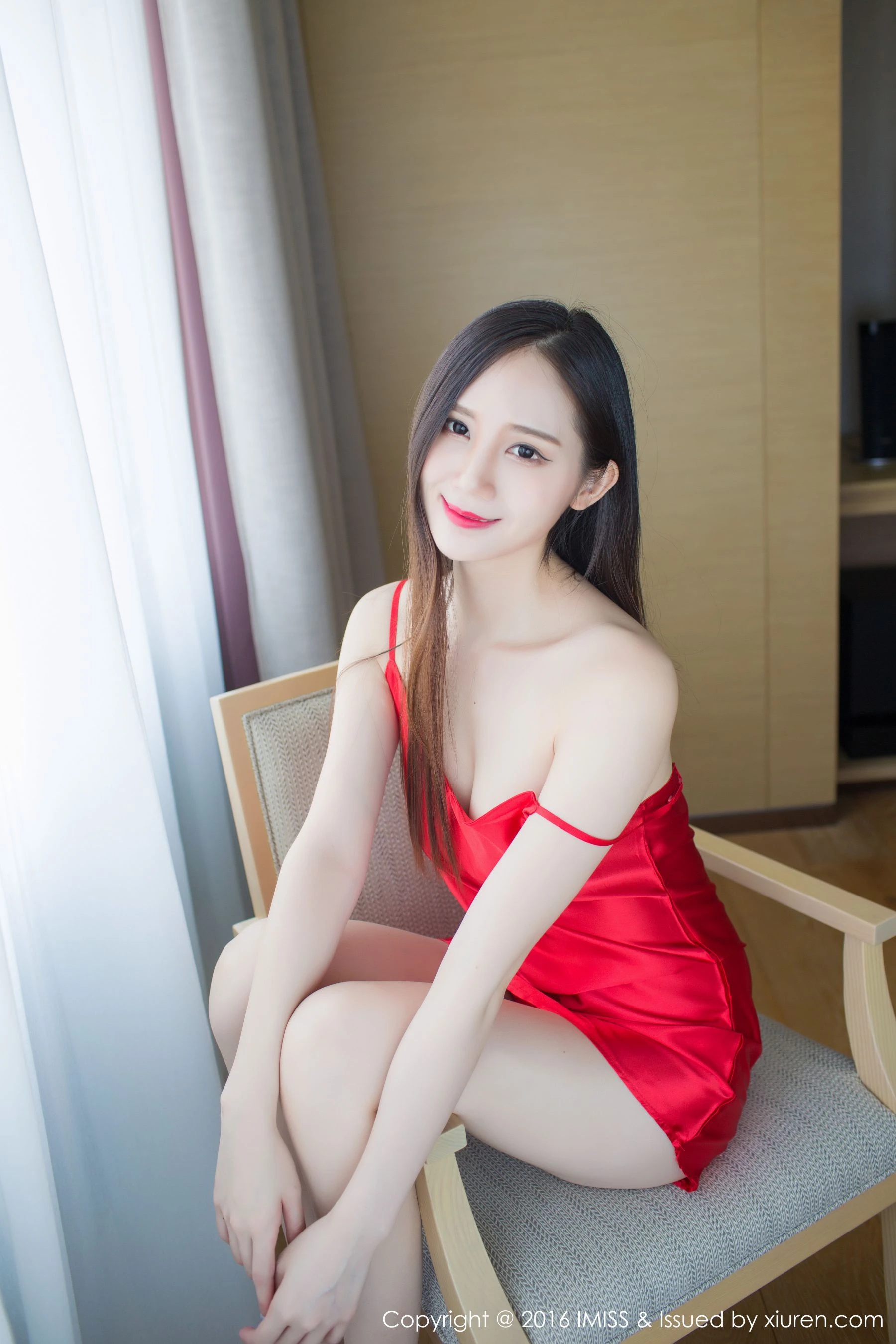  SISY思《红色睡衣和一套粉色内衣》 爱蜜社IMiss Vol.124第2张