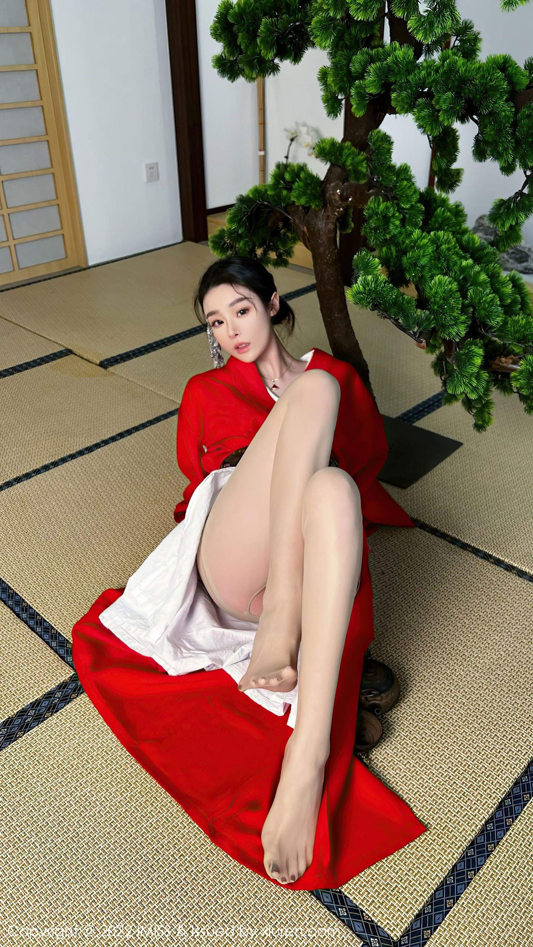  爱蜜社 VOL.669 逗逗doudou 和服美腿第7张