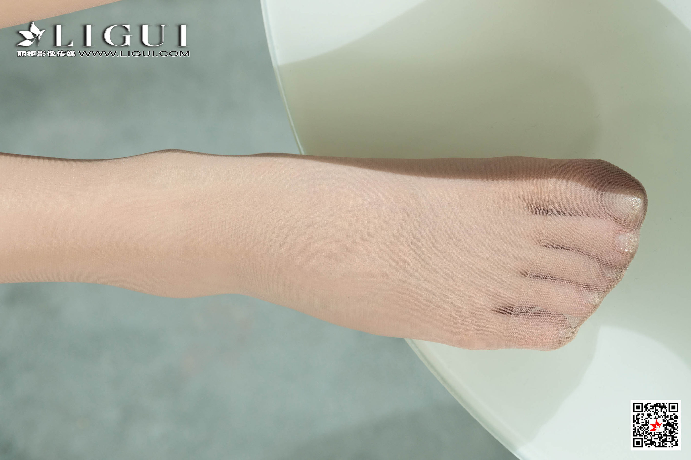 [丽柜Ligui] 网络丽人 Model 小紫 - 眼镜娘秘书第10张