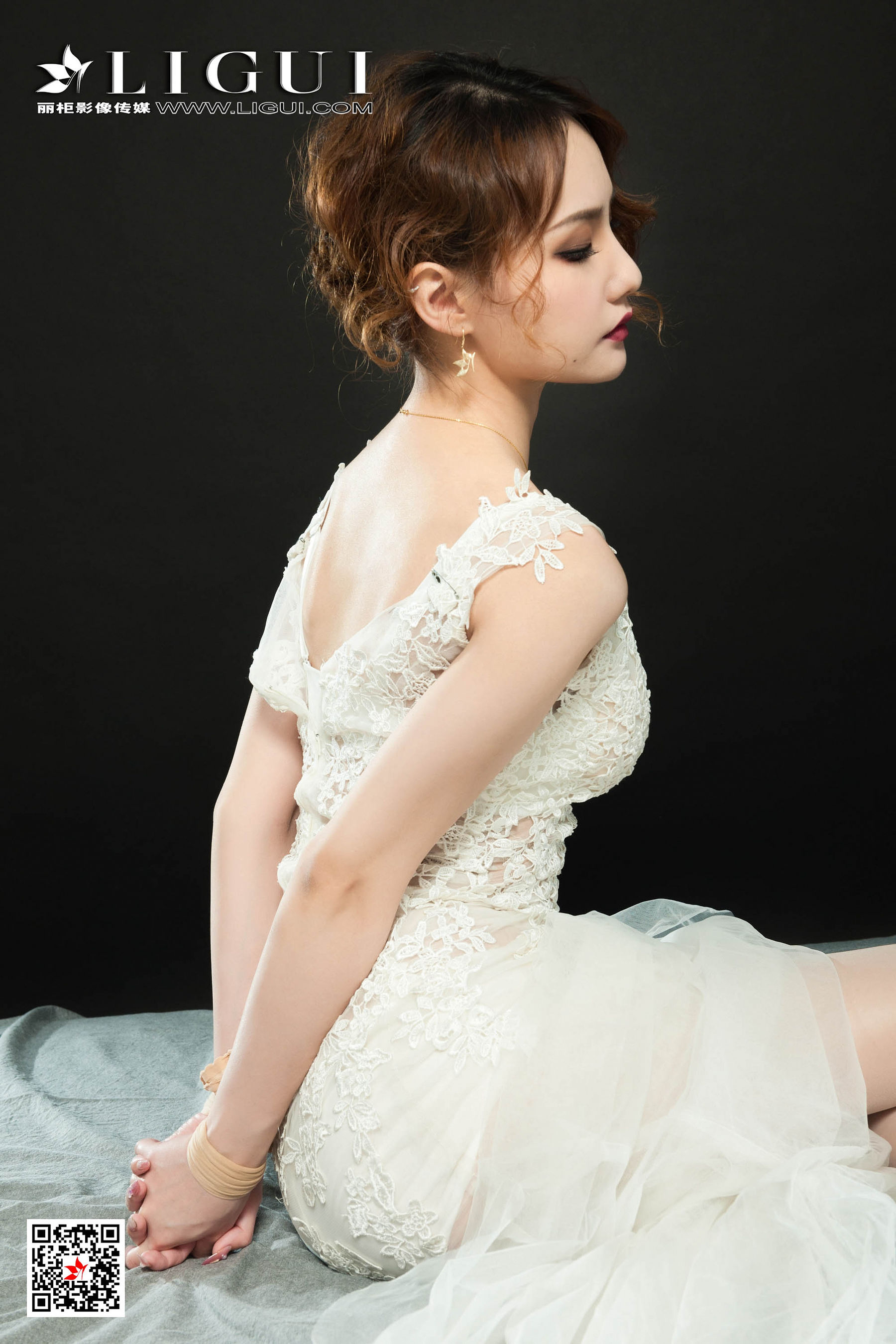 [丽柜美束Ligui] 蕊蕊 《婚纱绳艺》 写真集第21张