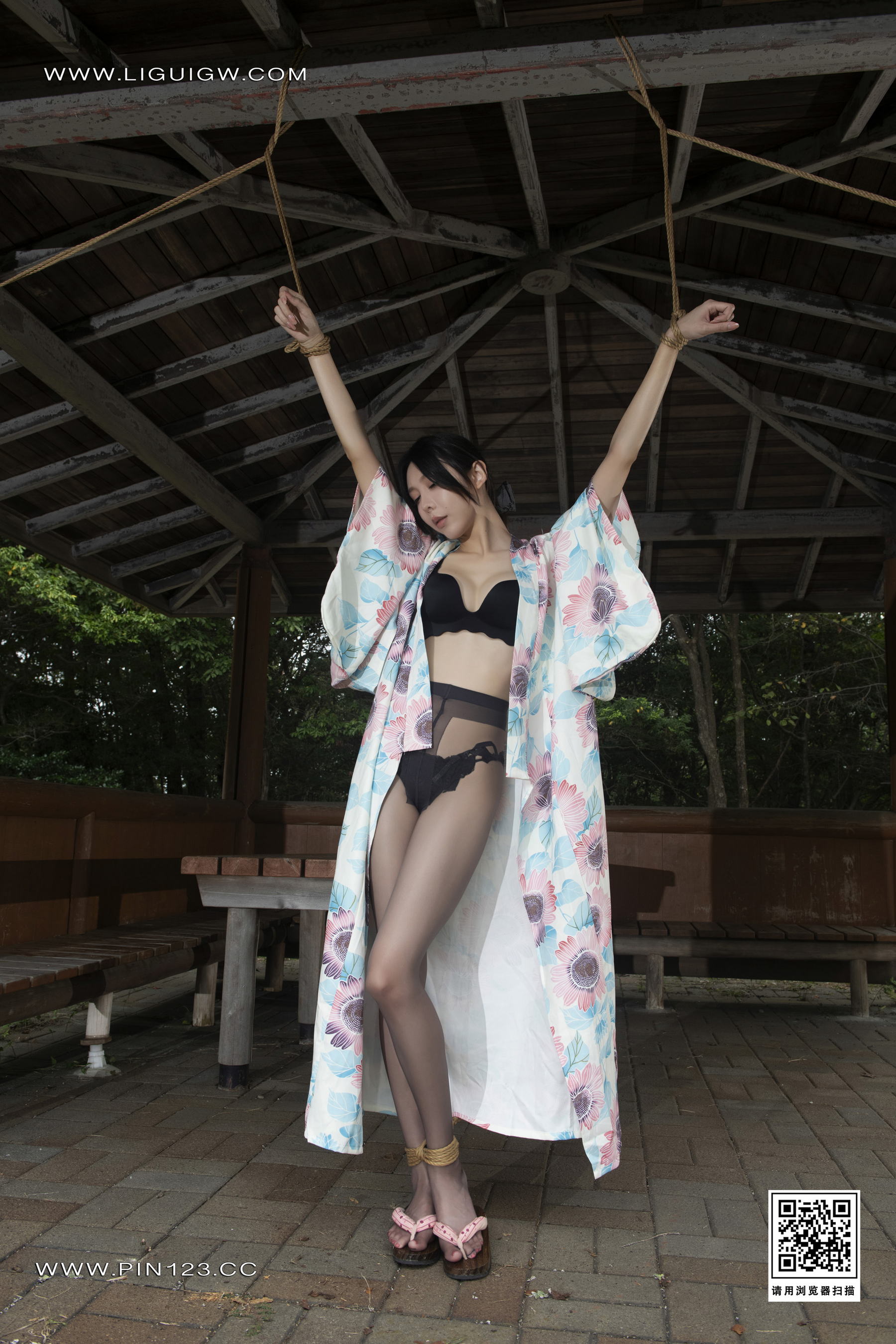 [Ligui丽柜] 2024.11.01《兔子日本旅拍-美束版》第1张