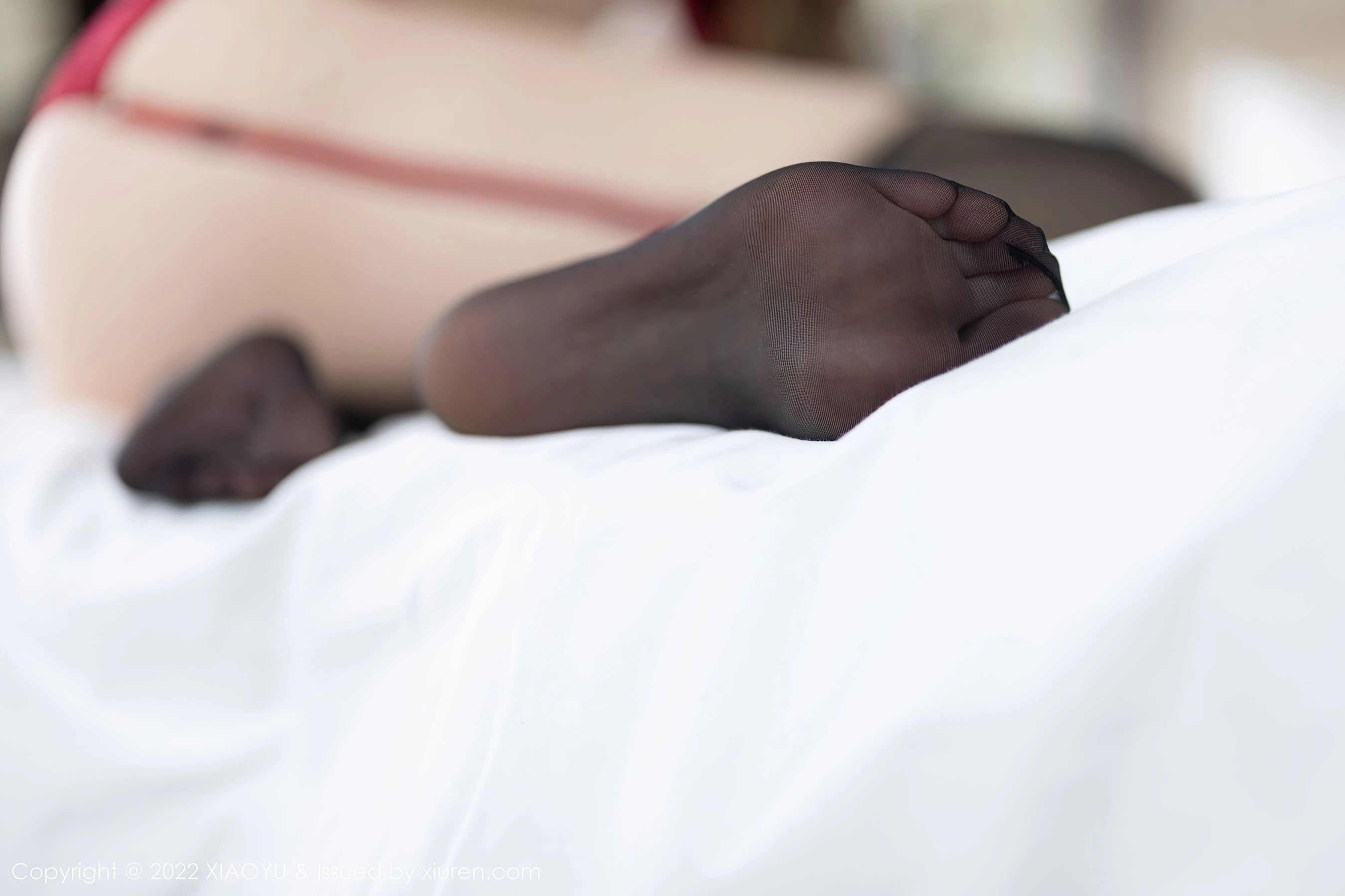  语画界 VOL.931 奶瓶. 美腿黑丝第14张