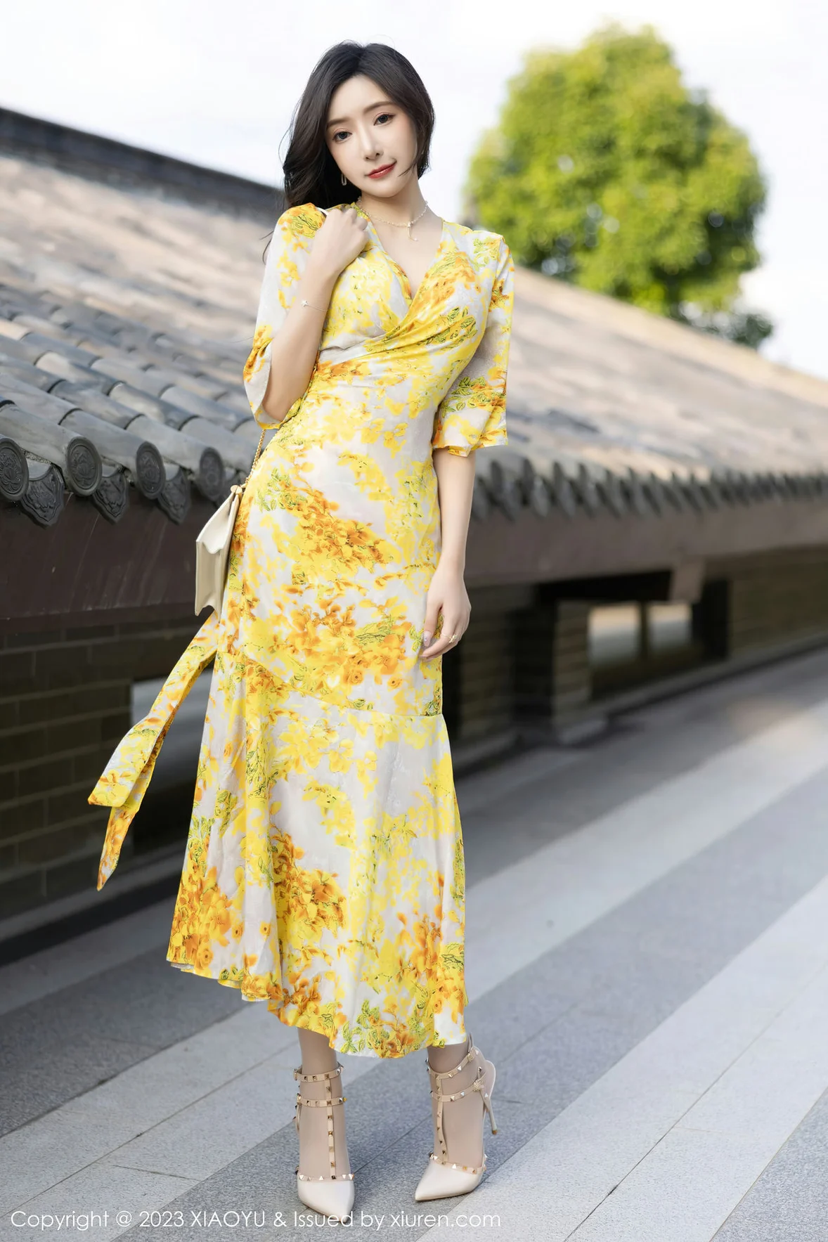  XIAOYU 语画界 Vol.1043 王馨瑶yanni 白色蕾丝内衣贵州旅拍 [91P]第2张