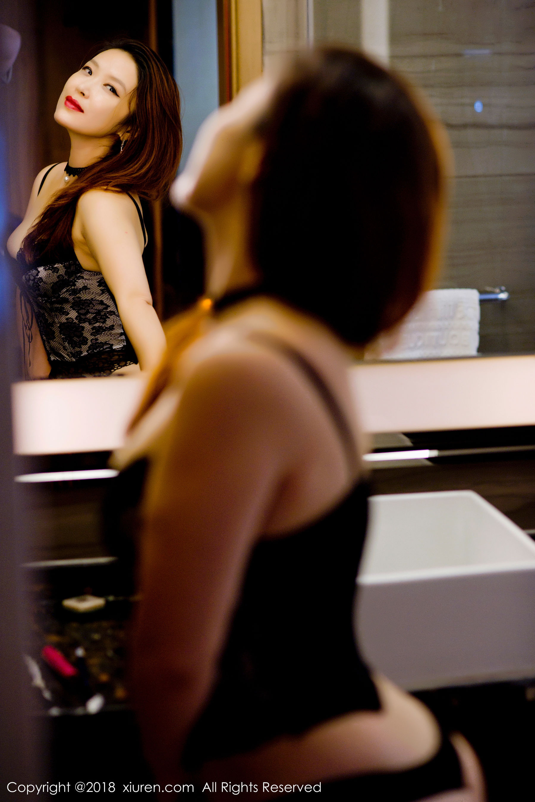 西希白兔《熟女风丰满圆润》 XiuRen 秀人网 No.948第13张