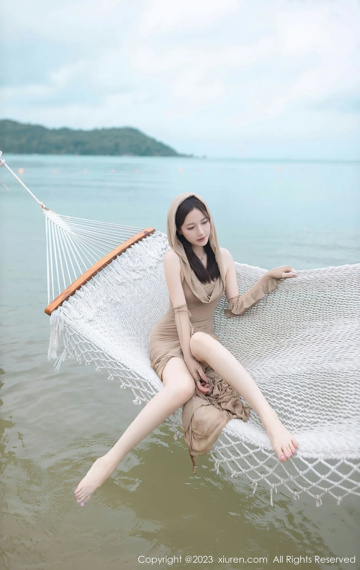  XiuRen 秀人 No.7288 鱼子酱Fish 沙滩渔网性感写真 [78P]第2张