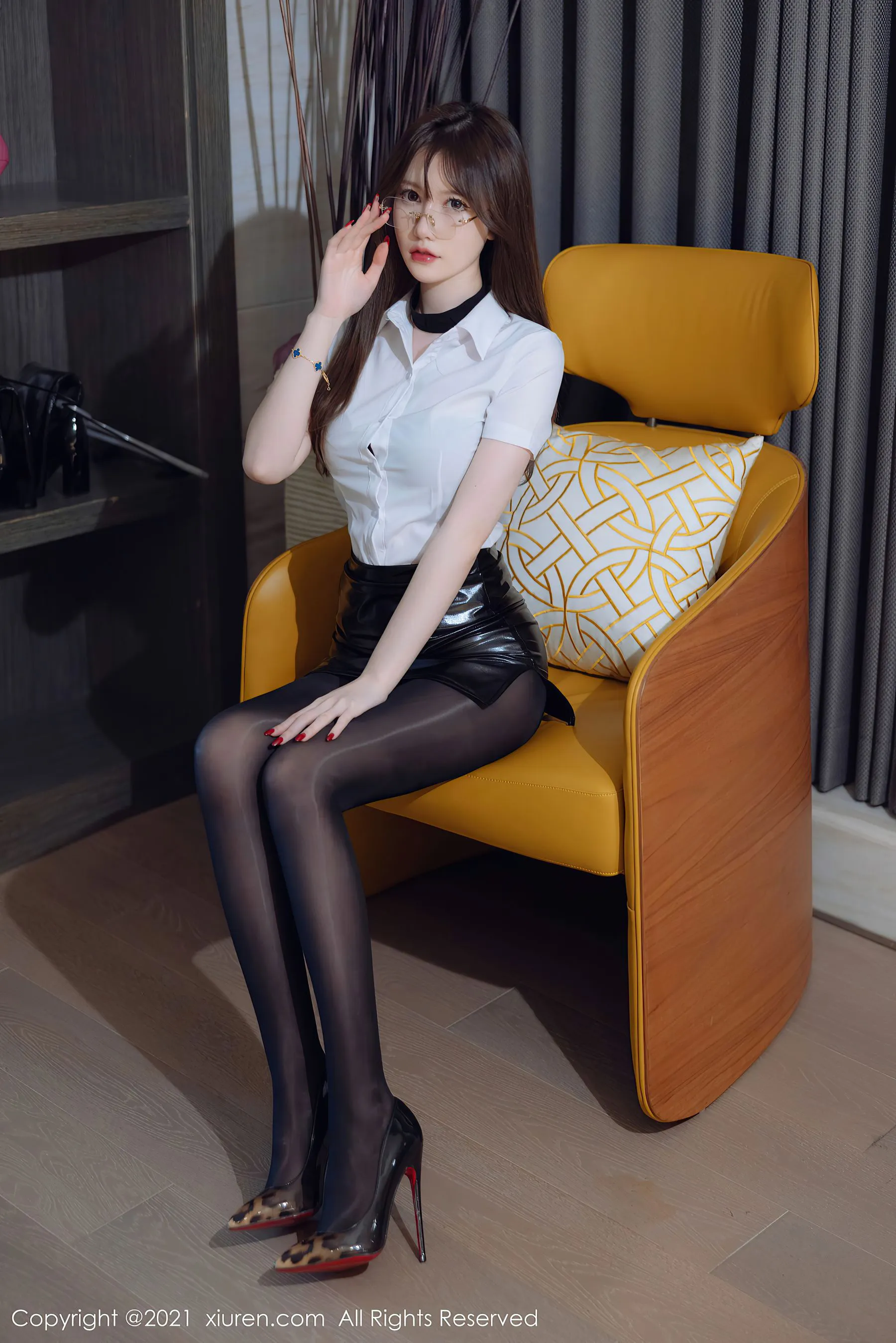  秀人 No.4395 美桃酱第11张