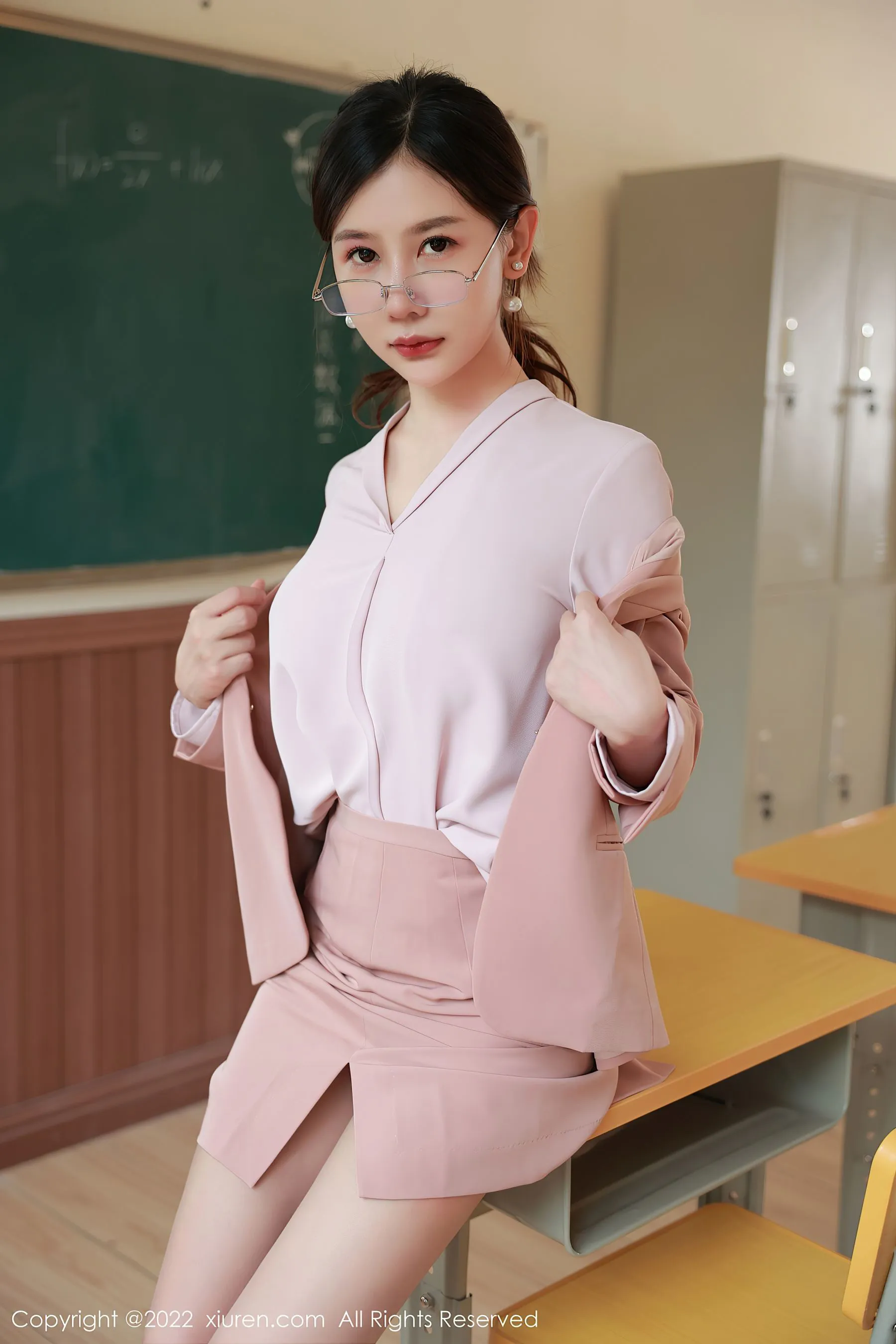  秀人网 No.5617 尹甜甜第17张