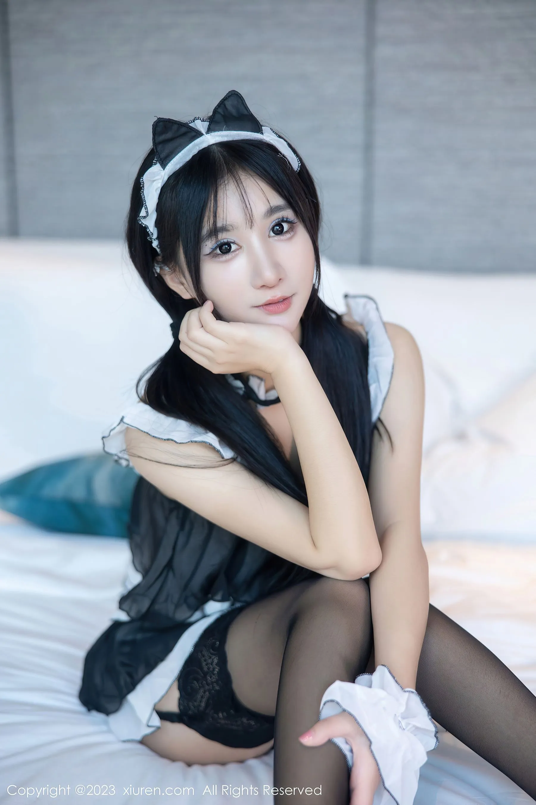  秀人网 No.6795 小果冻儿 黑丝美腿第19张