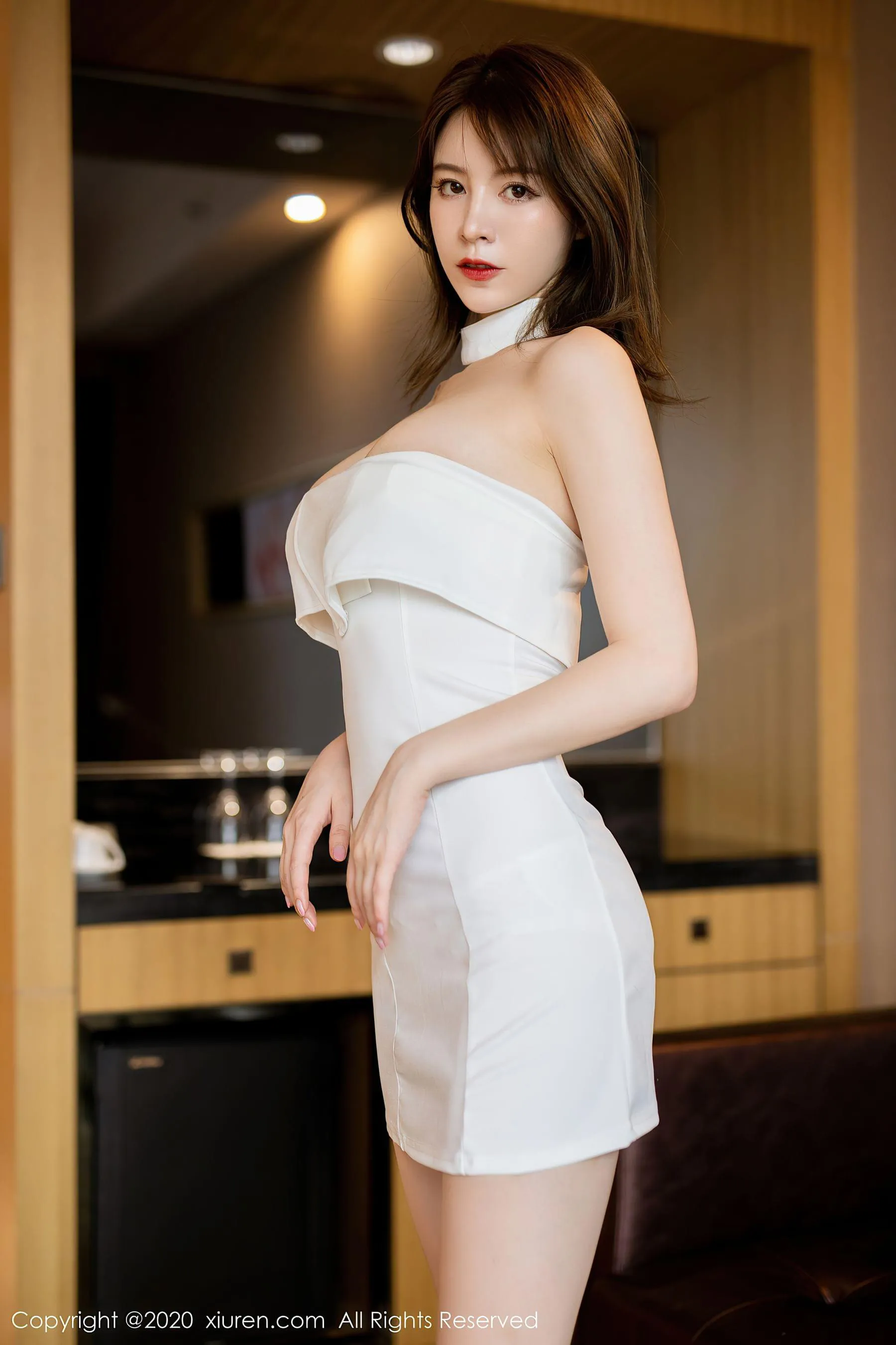  秀人XIUREN No.2402 yoo优优第15张