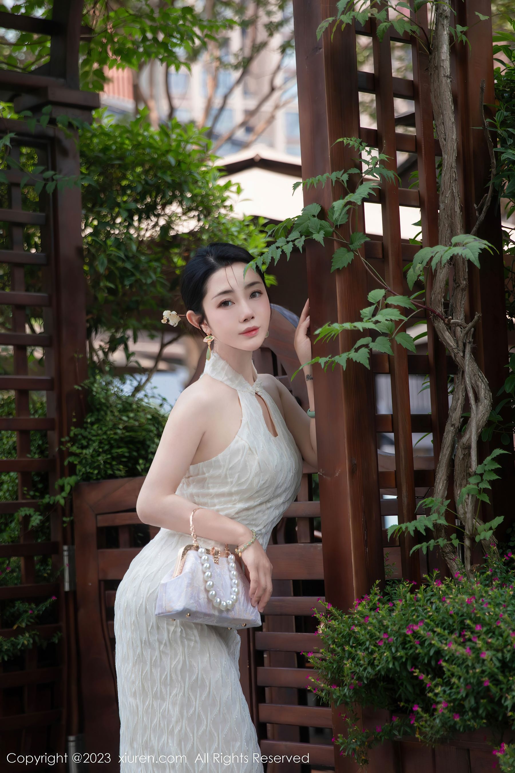 XiuRen 秀人 No.7435 严利娅Yuliya 旗袍美臀第12张