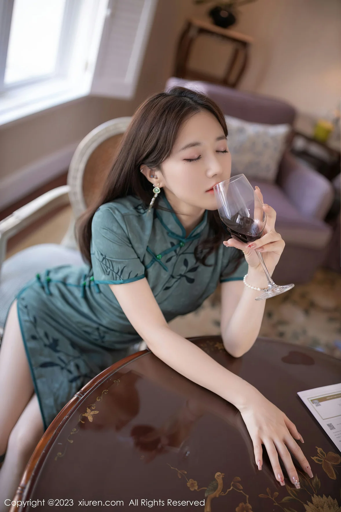  XiuRen 秀人 No.6893 鱼子酱Fish 旗袍写真巴厘岛旅拍 [82P]第6张