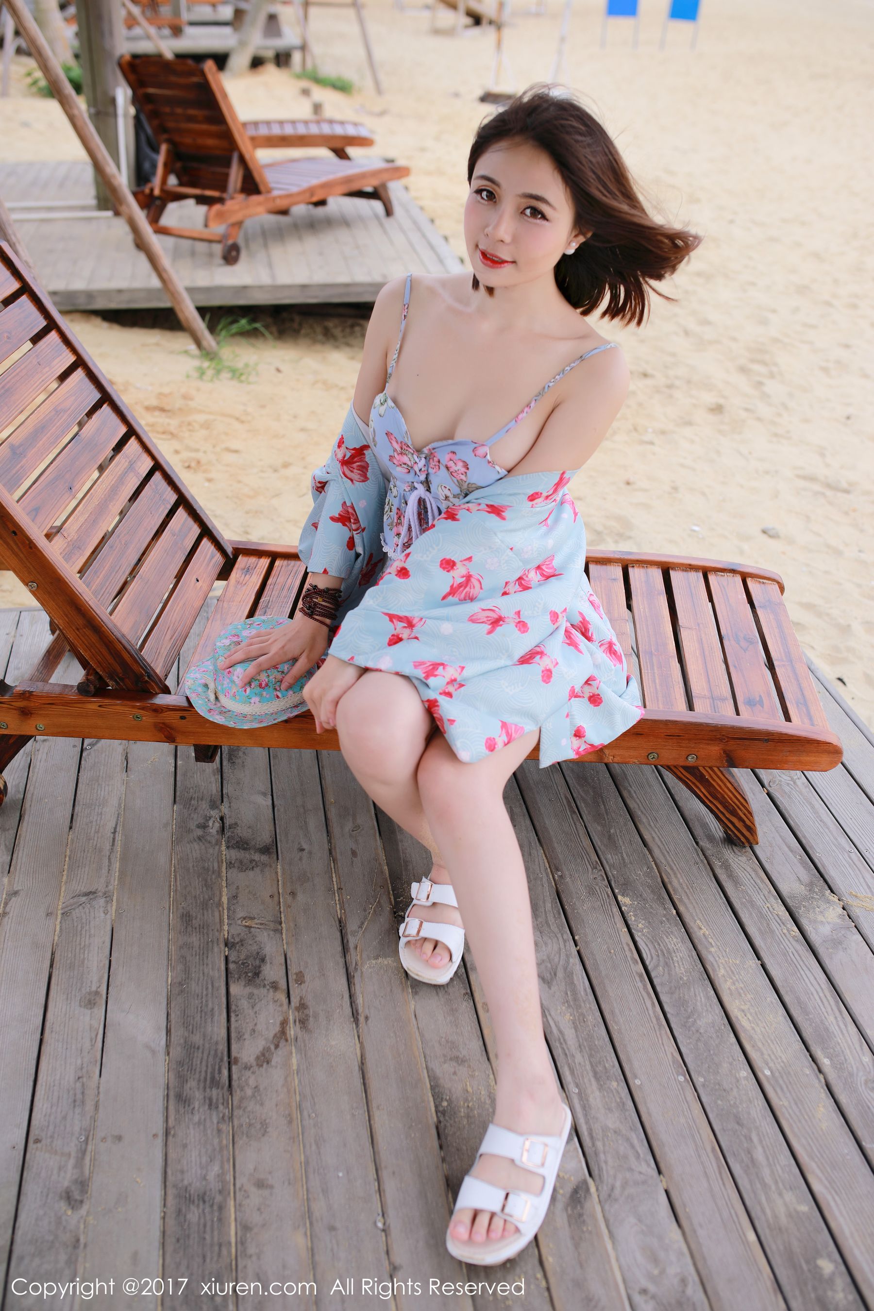 奈奈Fox《海边沙滩系列》 秀人网XIUREN No.766第19张