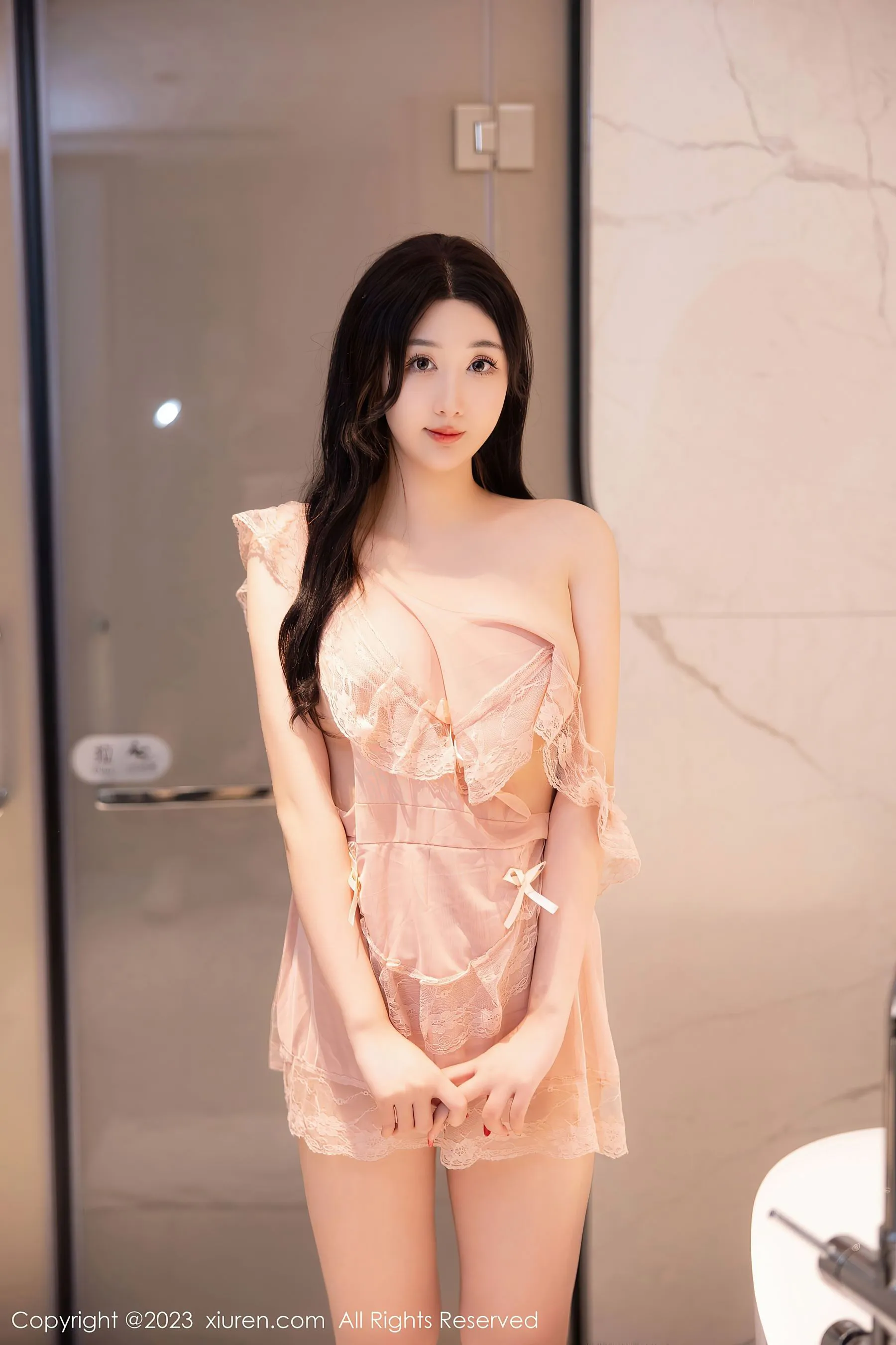  秀人网 No.6243 江真真 沐浴美臀第1张