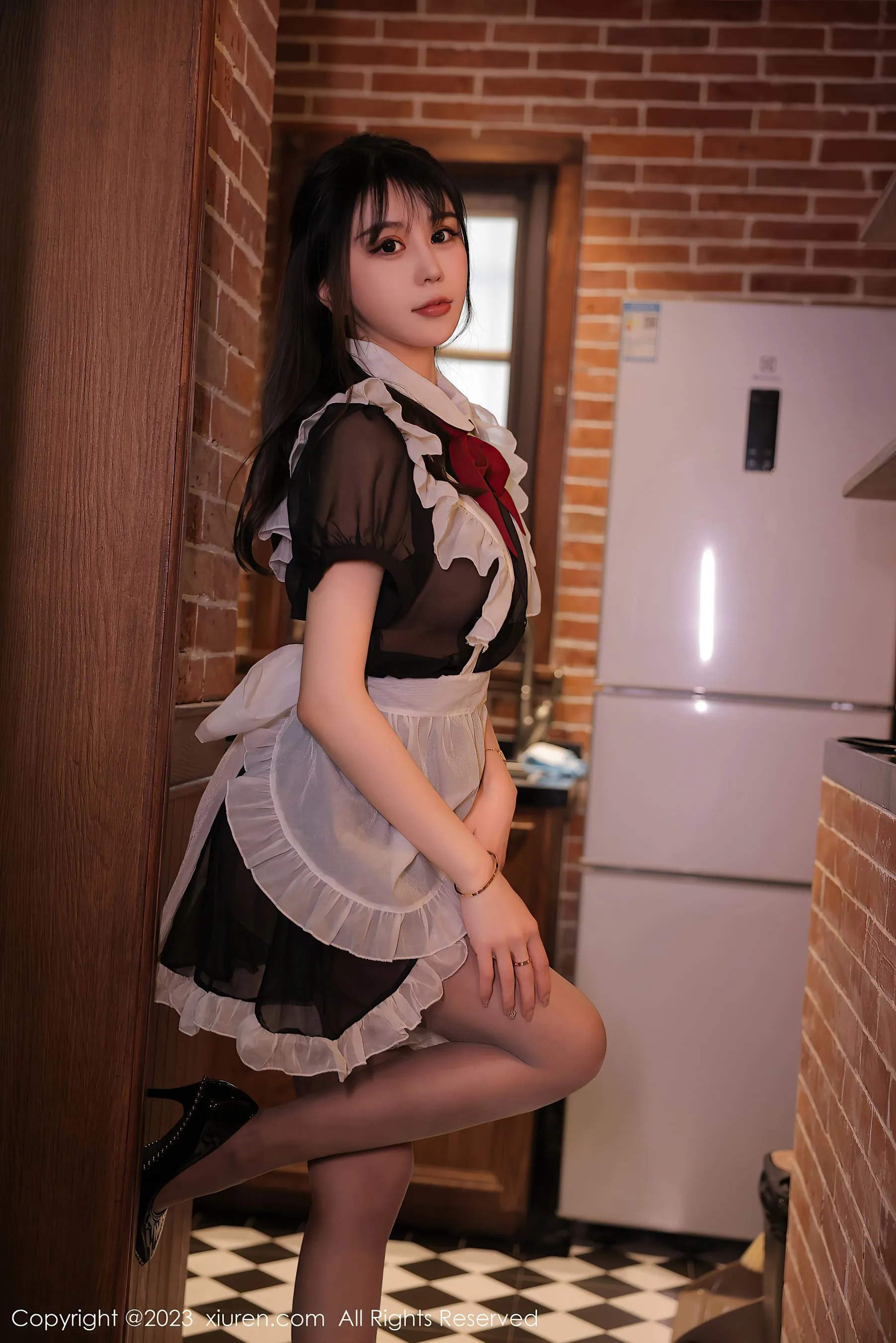  秀人网 No.6310 tina_甜仔 女仆服美臀第10张