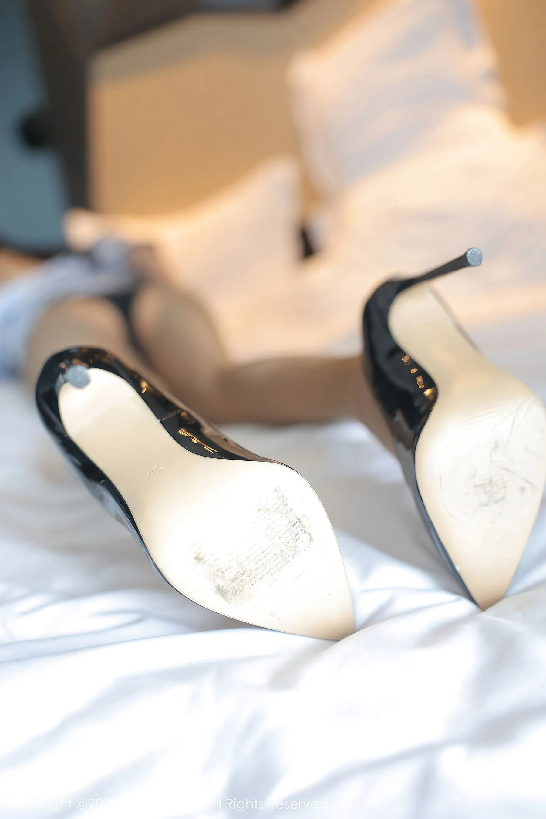  秀人网 No.5618 顾楚楚Maily 丝袜美腿第7张