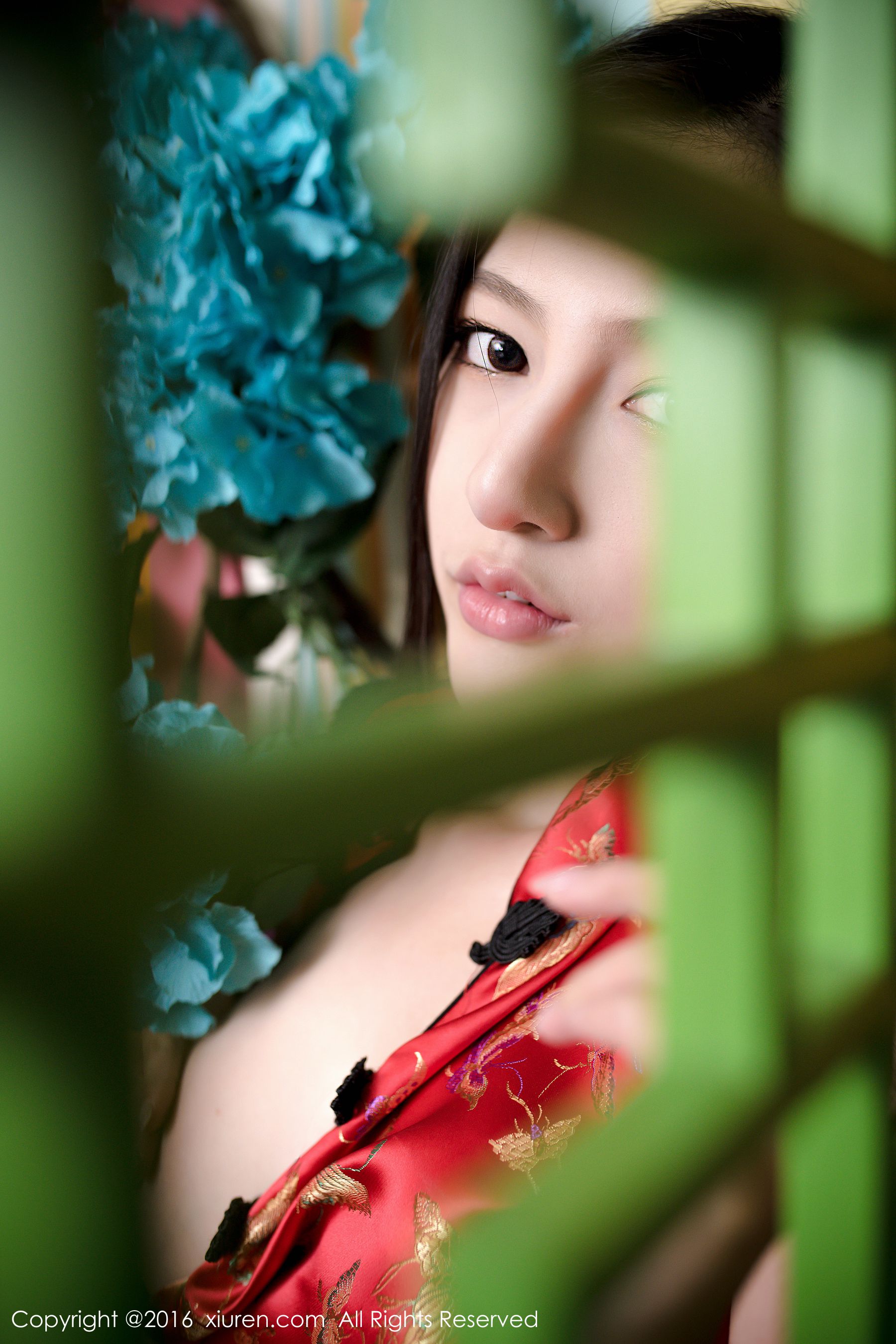 UU阿文《妖艳、丰乳肥臀,风姿绰约》 秀人网 No.626第11张