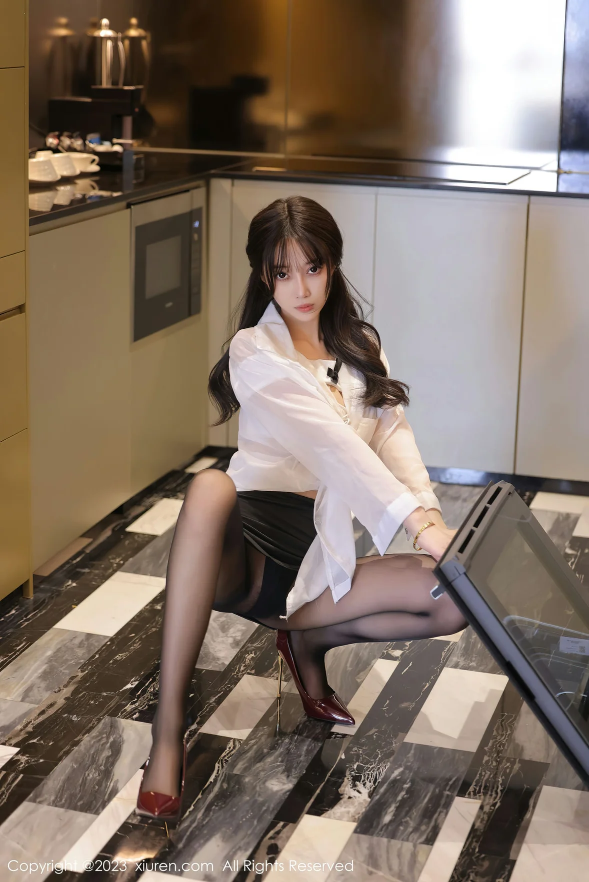  XiuRen 秀人 No.7060 玥儿玥er 魅惑黑丝性感写真 [66P]第4张