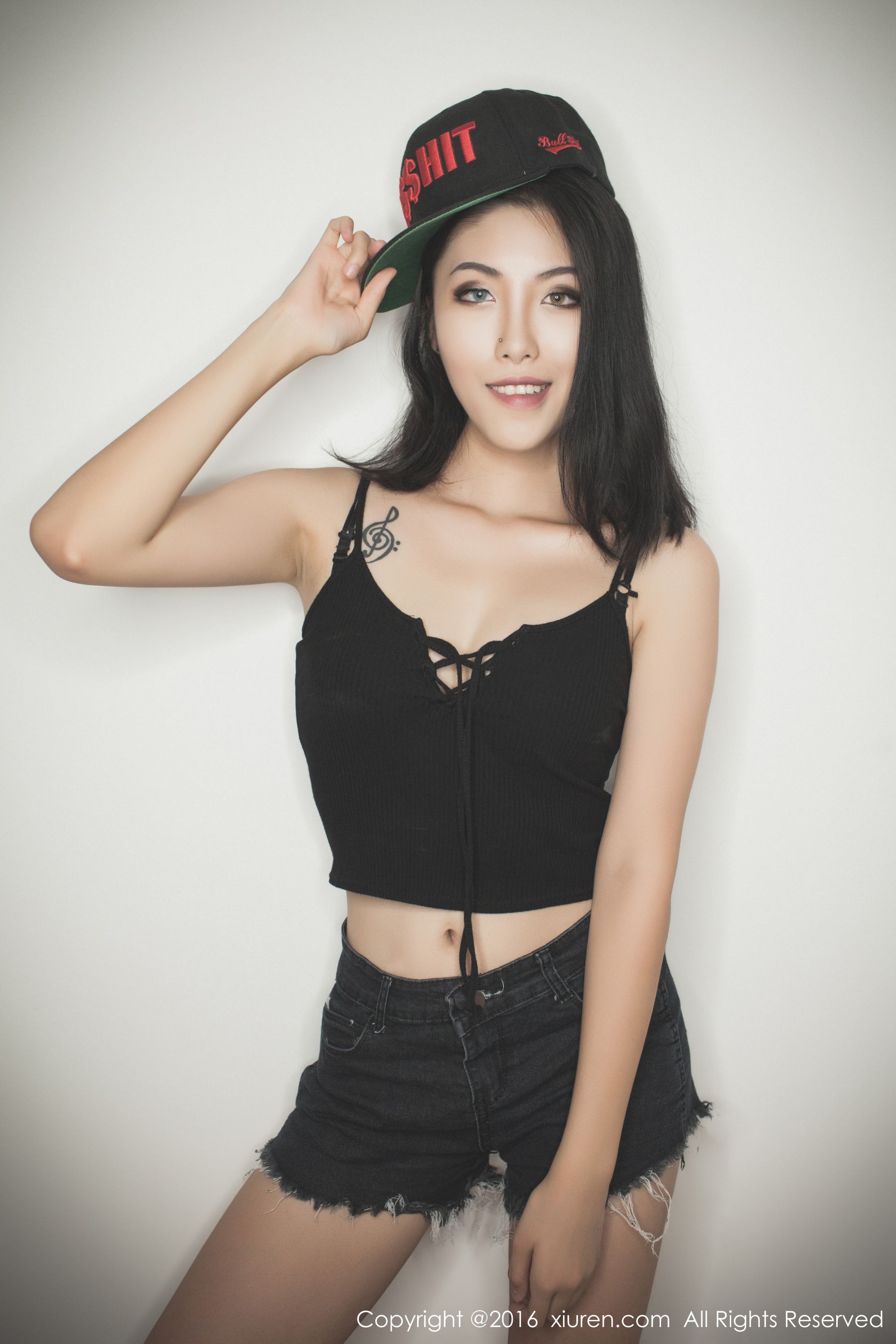  BOBO_xk(黎蒨垚)《热裤+内衣系列》 秀人网 No.617第2张